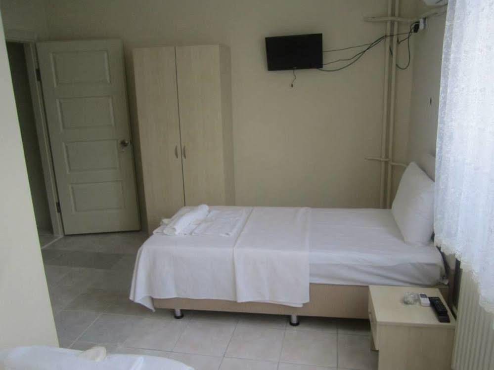 Saral Hotel