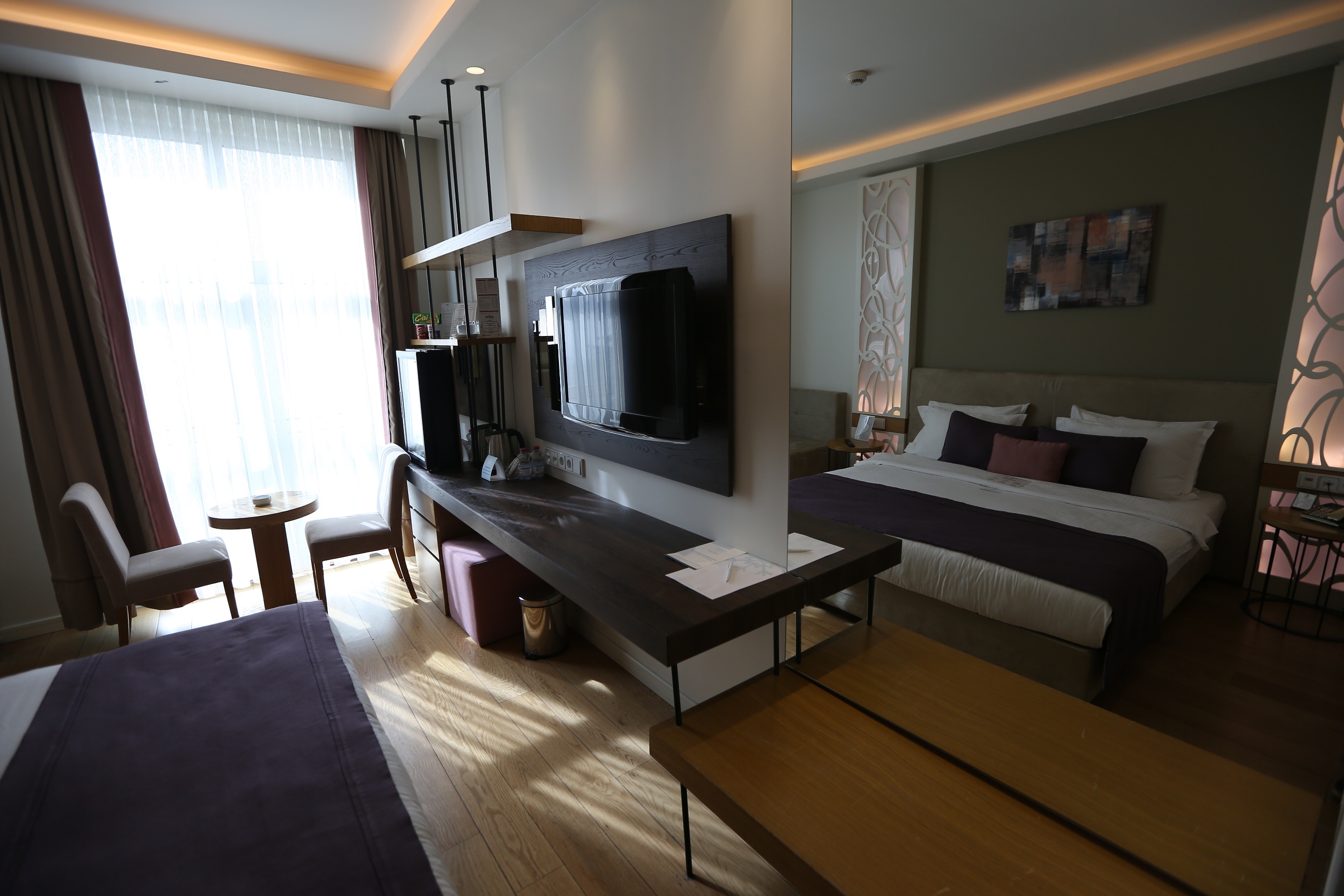 Wes Hotel