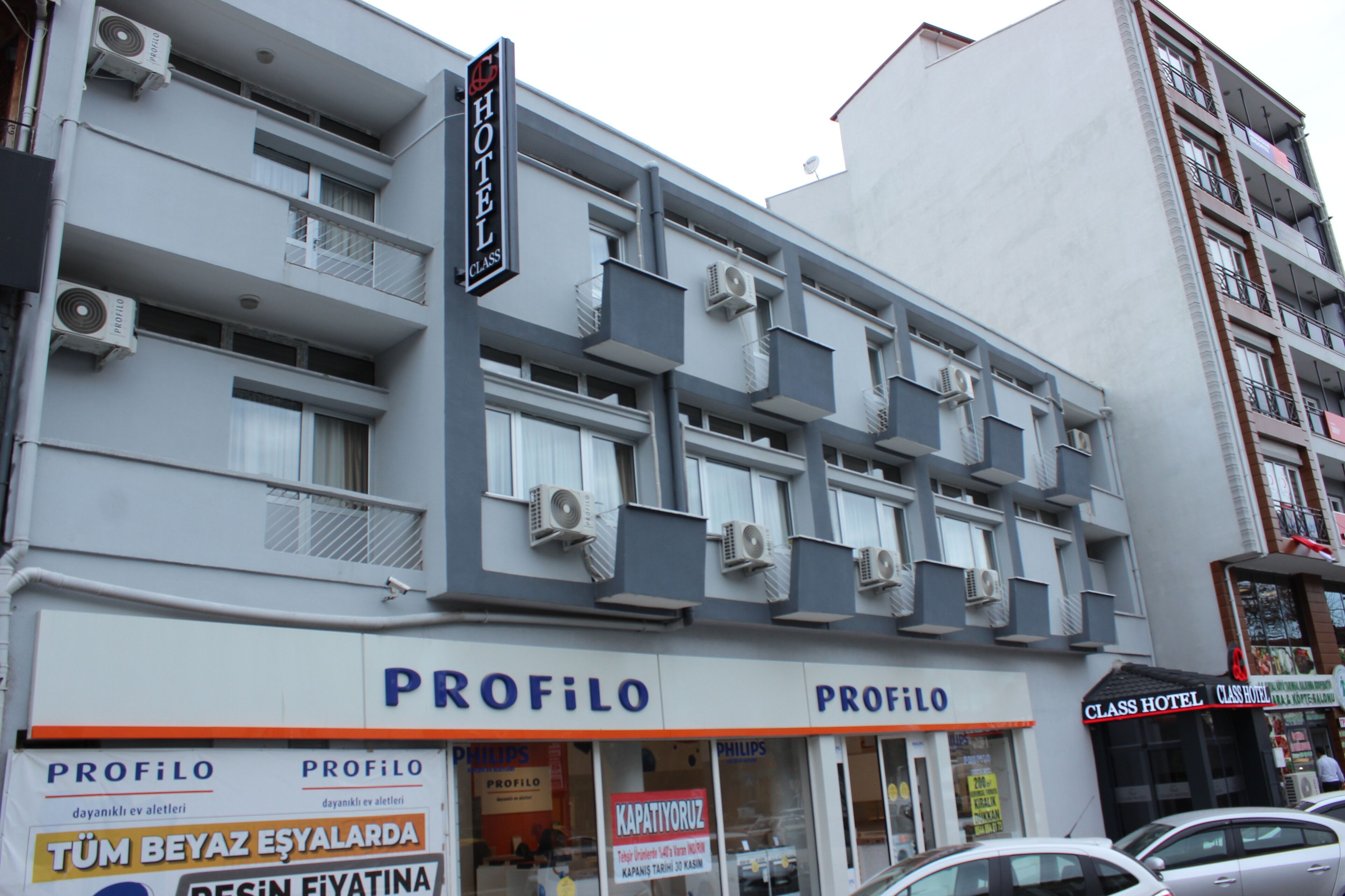 Class Hotel