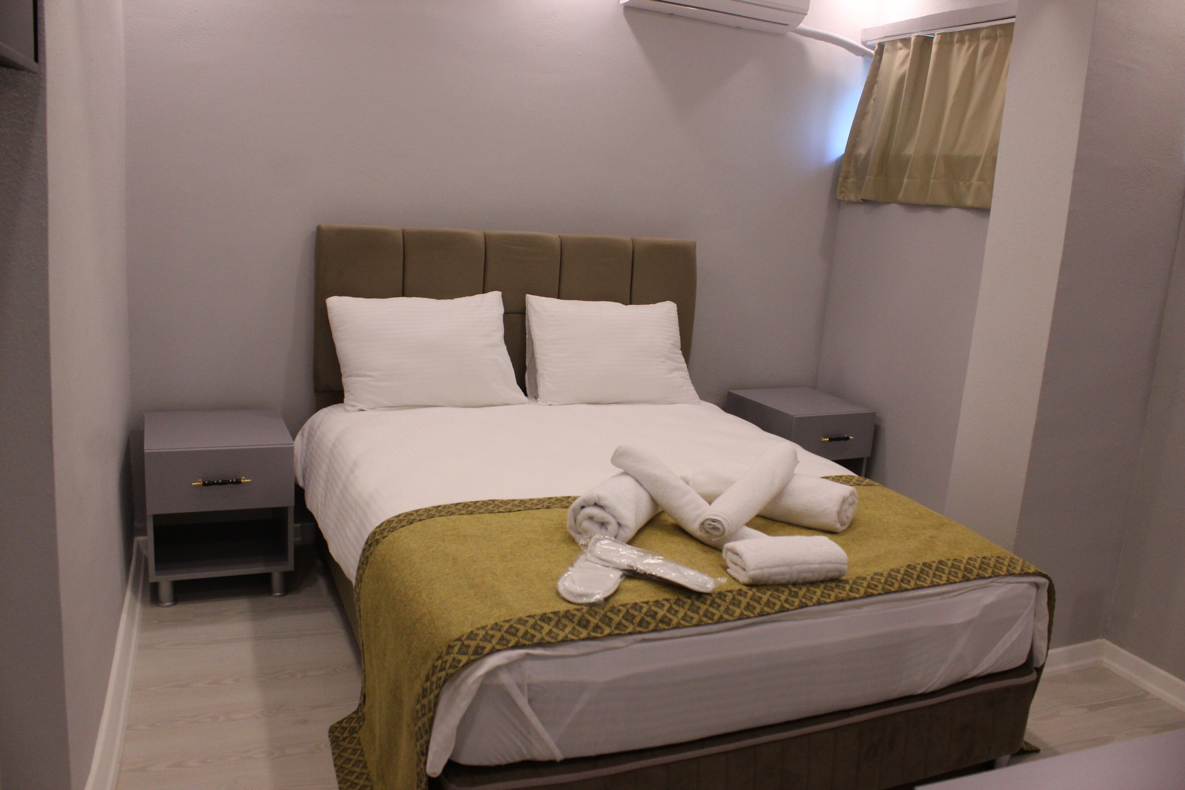 Class Hotel