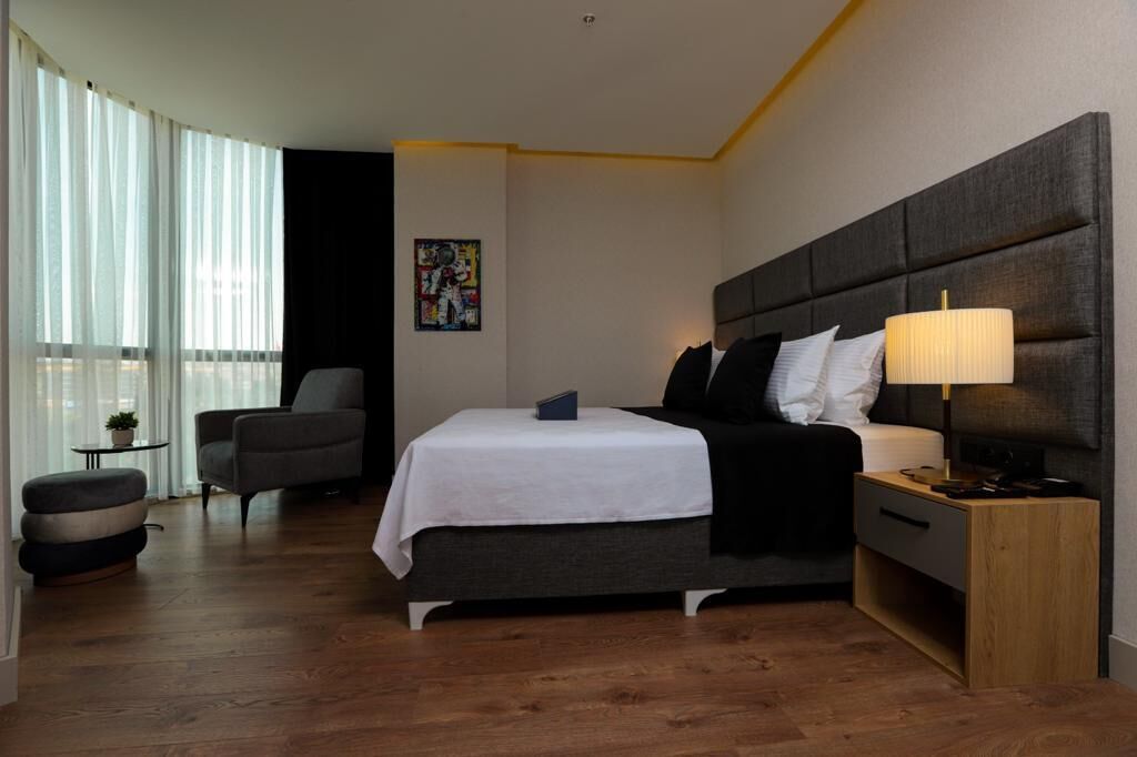 Brand Business Hotel