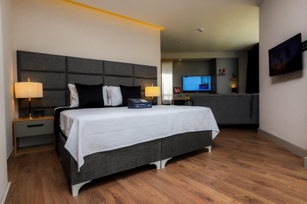Brand Business Hotel