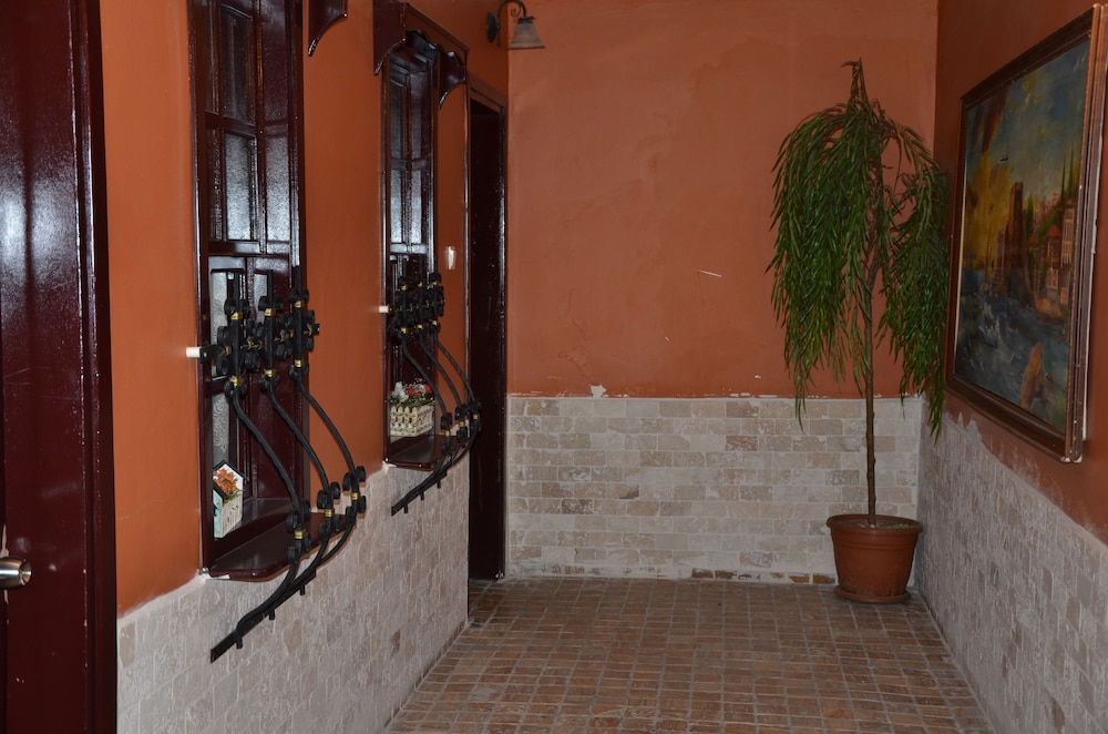 Elit Hotel
