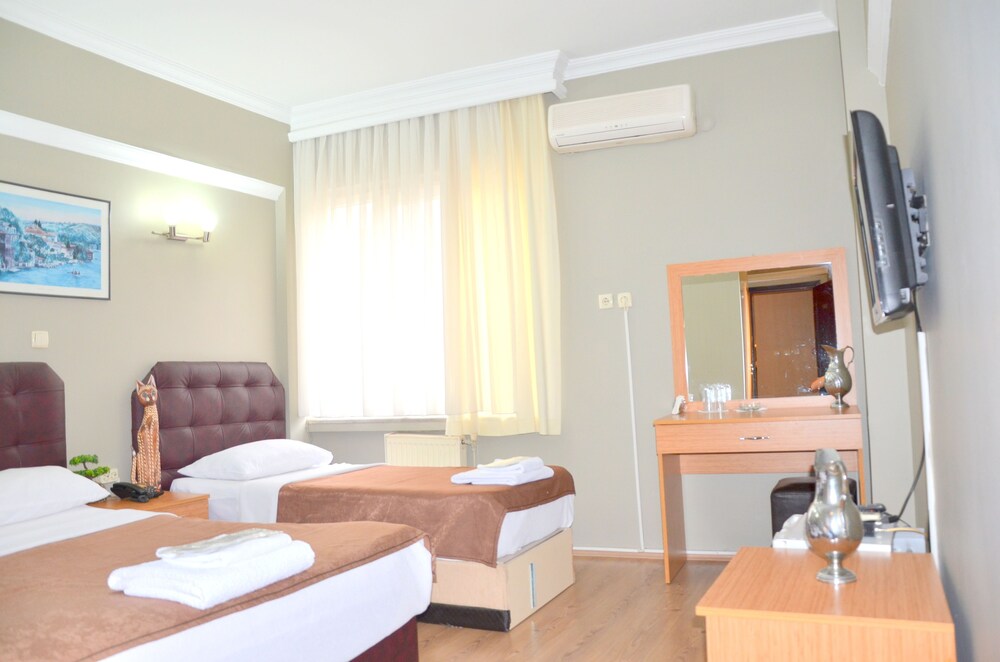 Elit Hotel