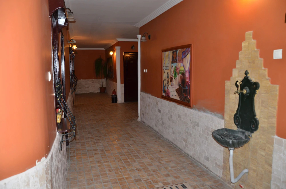 Elit Hotel