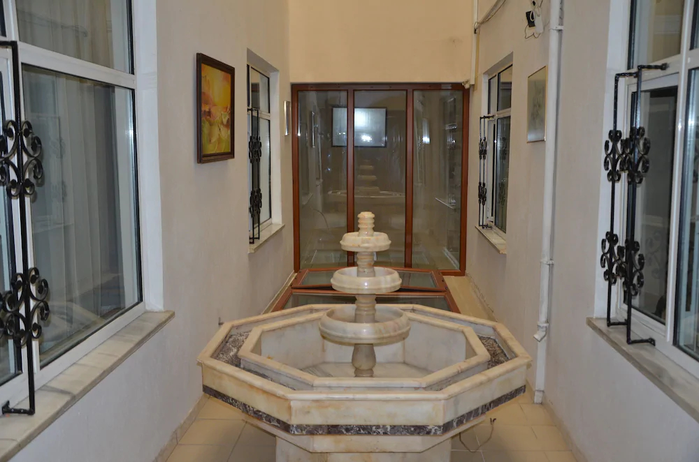 Elit Hotel