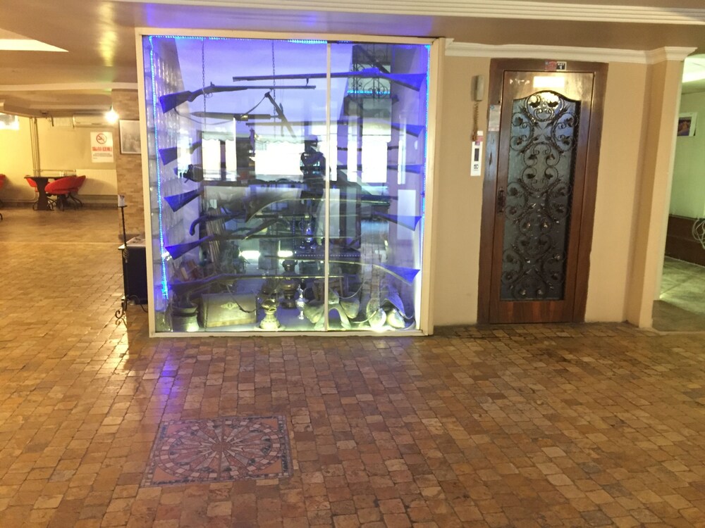 Elit Hotel