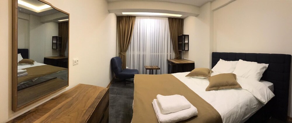 Arteria Family Residence & Suit Hotel