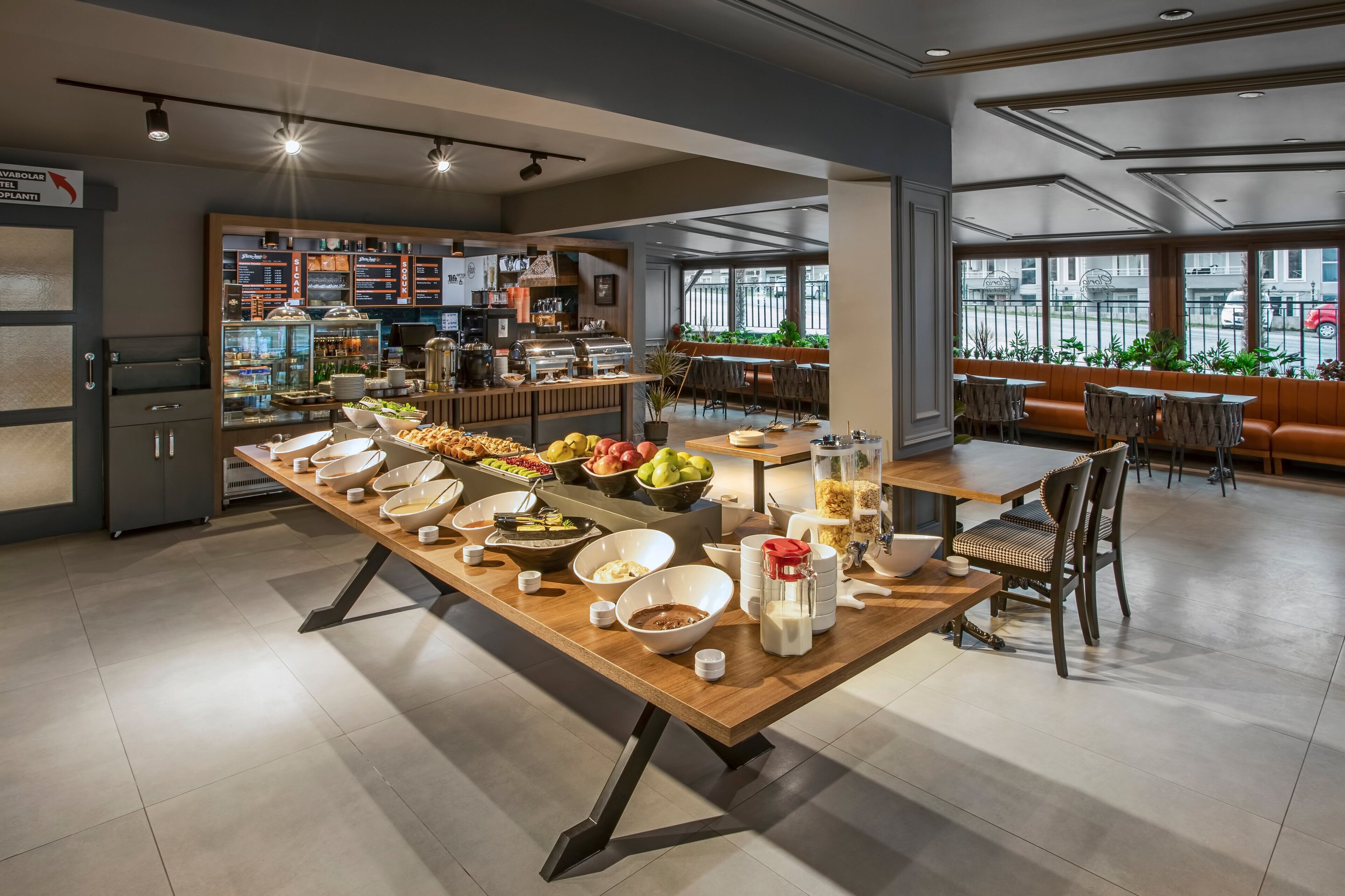 Luxon Hotel