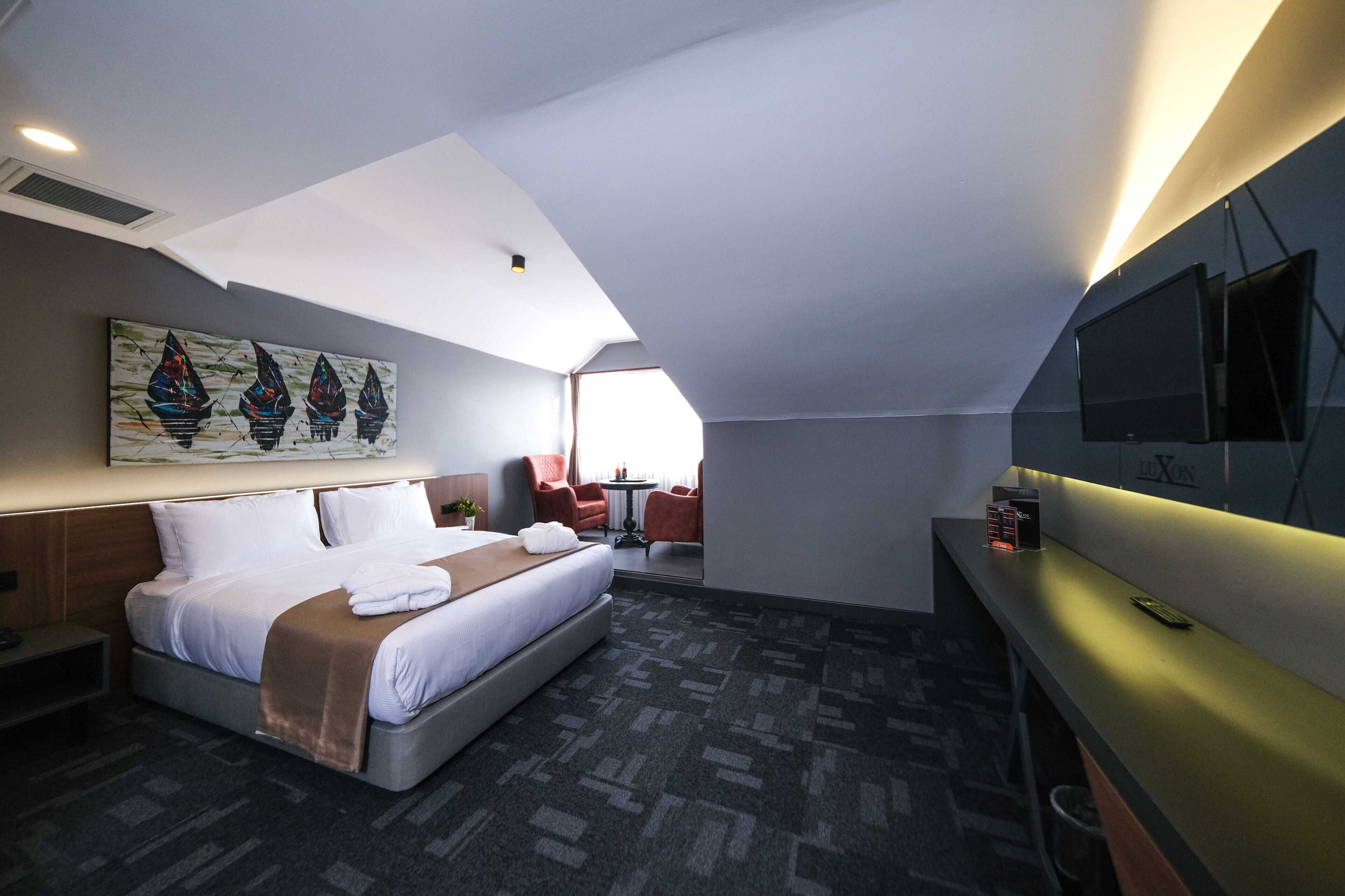 Luxon Hotel