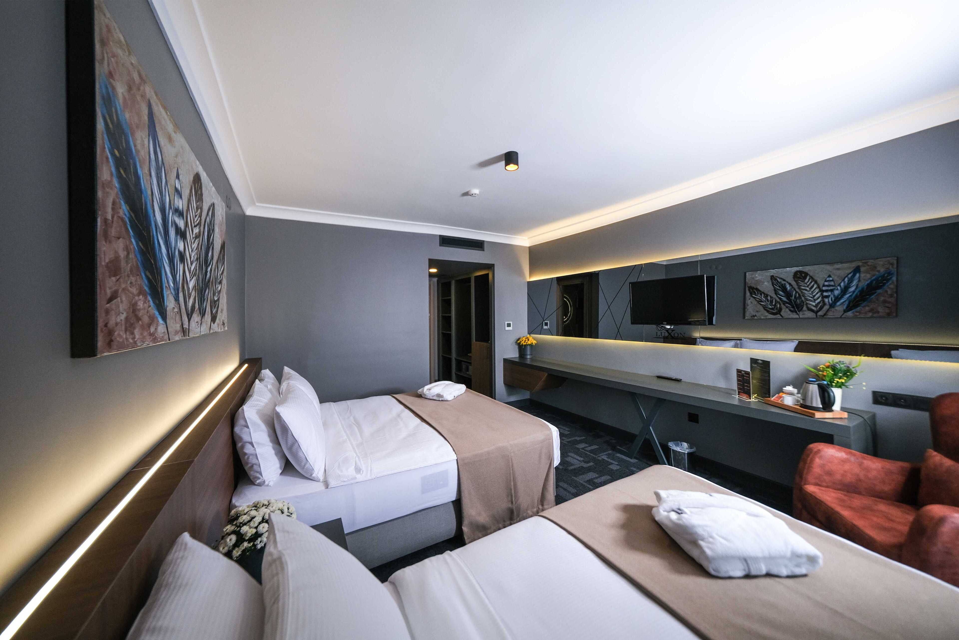 Luxon Hotel