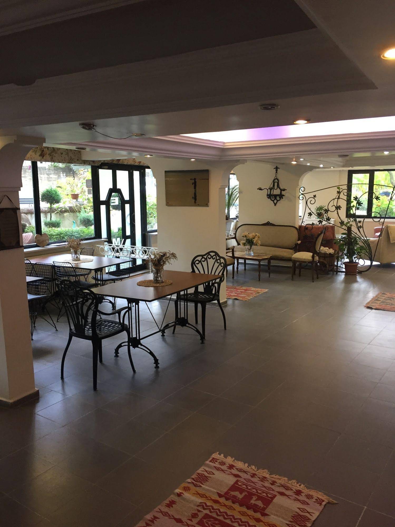 Evim Apart Hotel