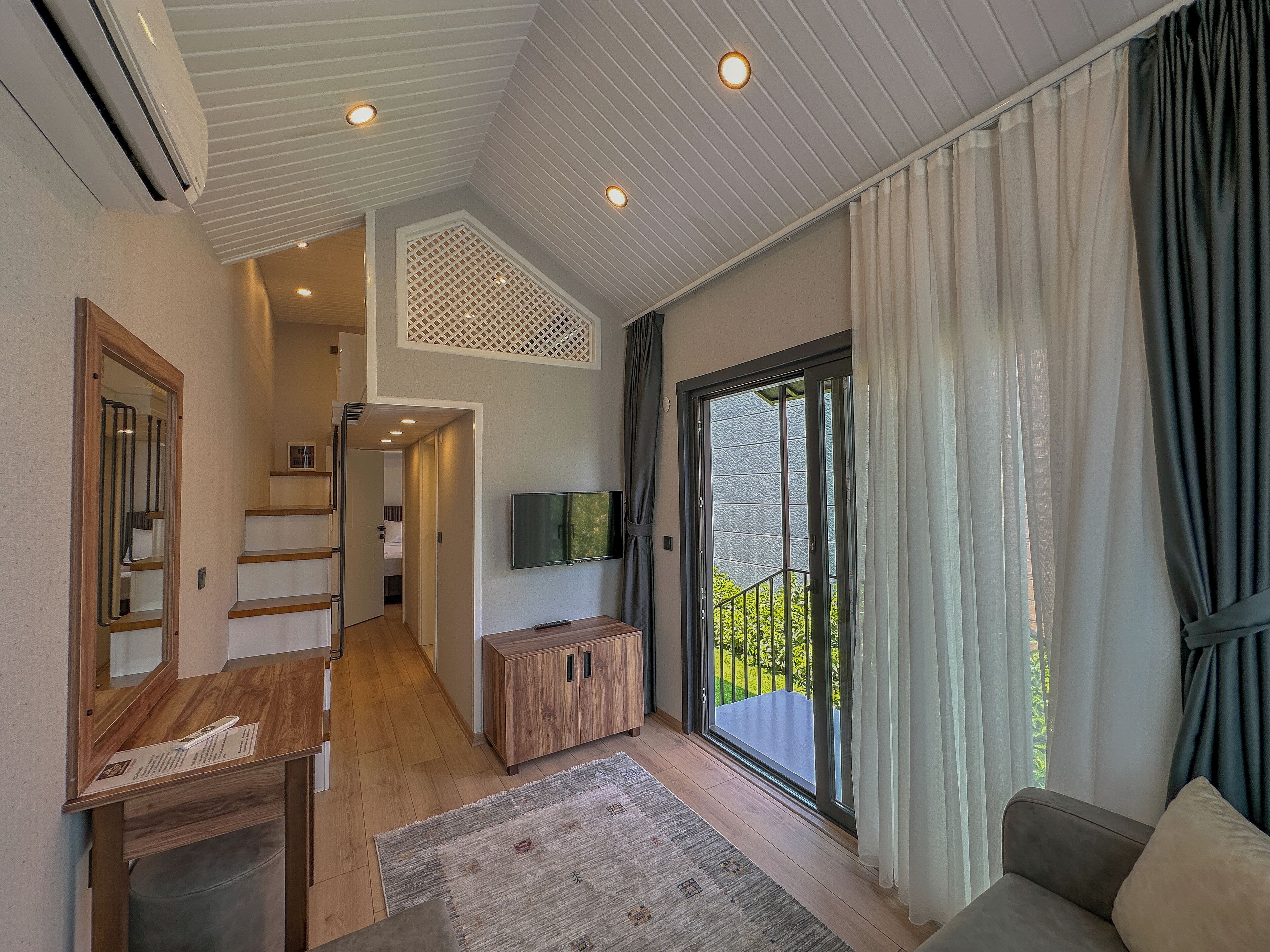Baronet Tiny House Boutique Hotel