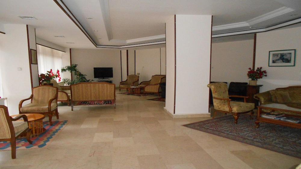 Nas Otel