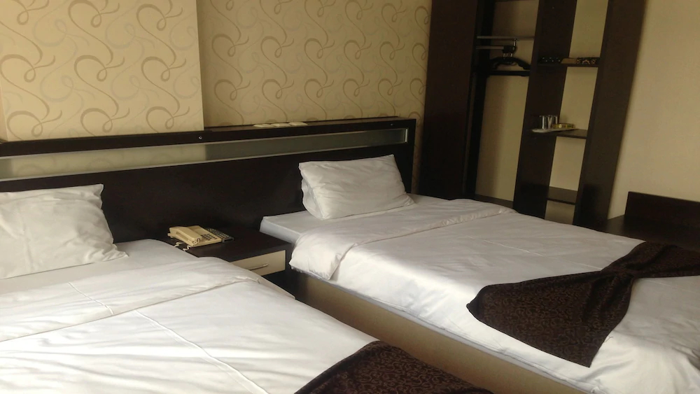 Nas Otel