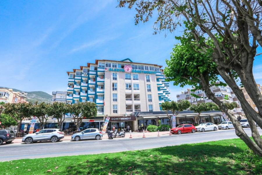 Alanya Ögretmen Evi