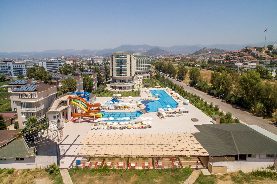 Hedef Beach Resort & Spa