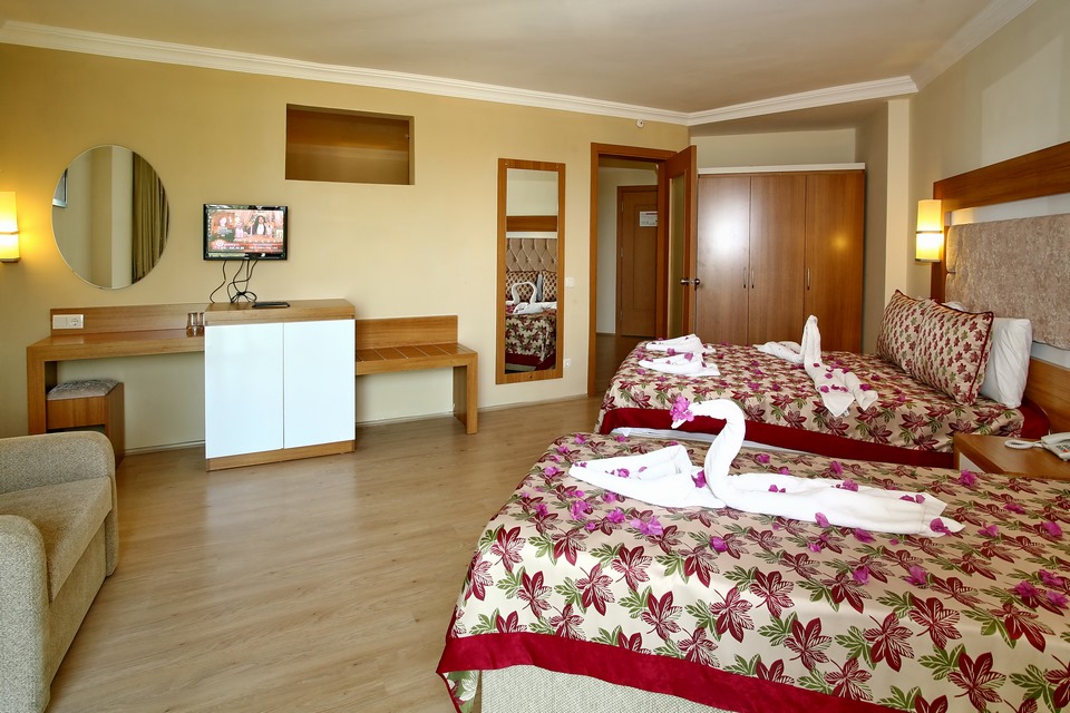 Hedef Beach Resort & Spa