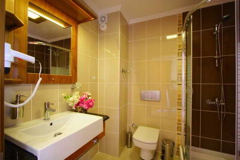 Otel Azmakhan