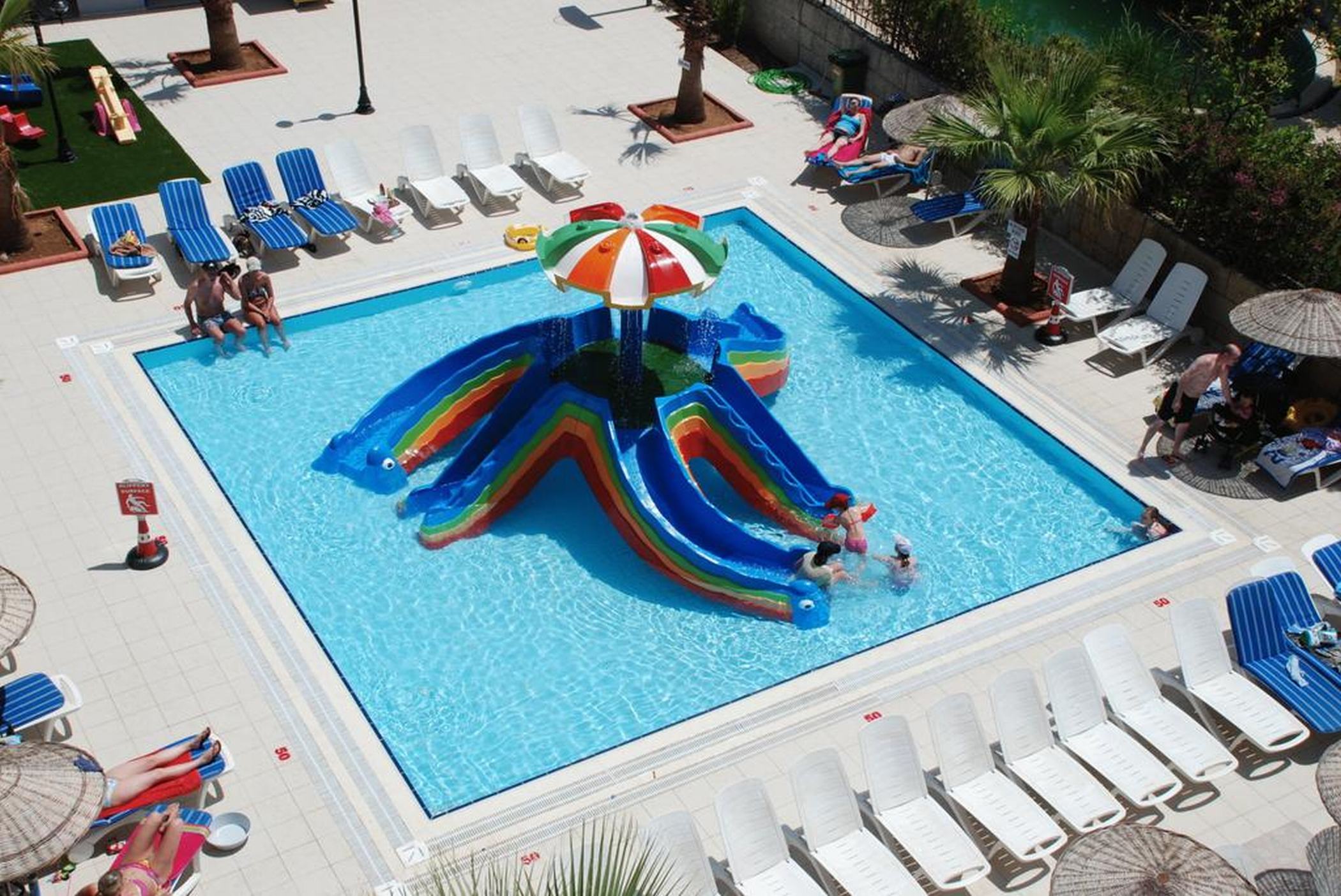 Club Alpina Apartments Hotel
