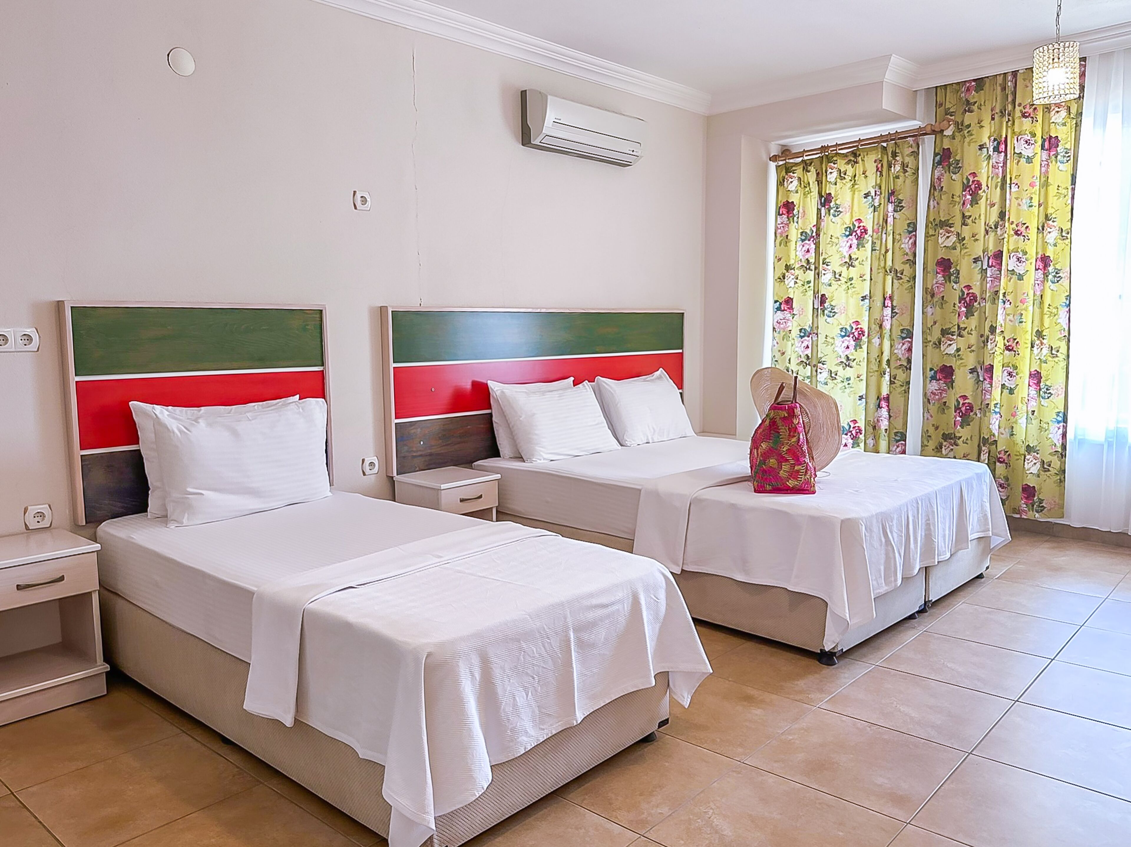 Abelia Hotel