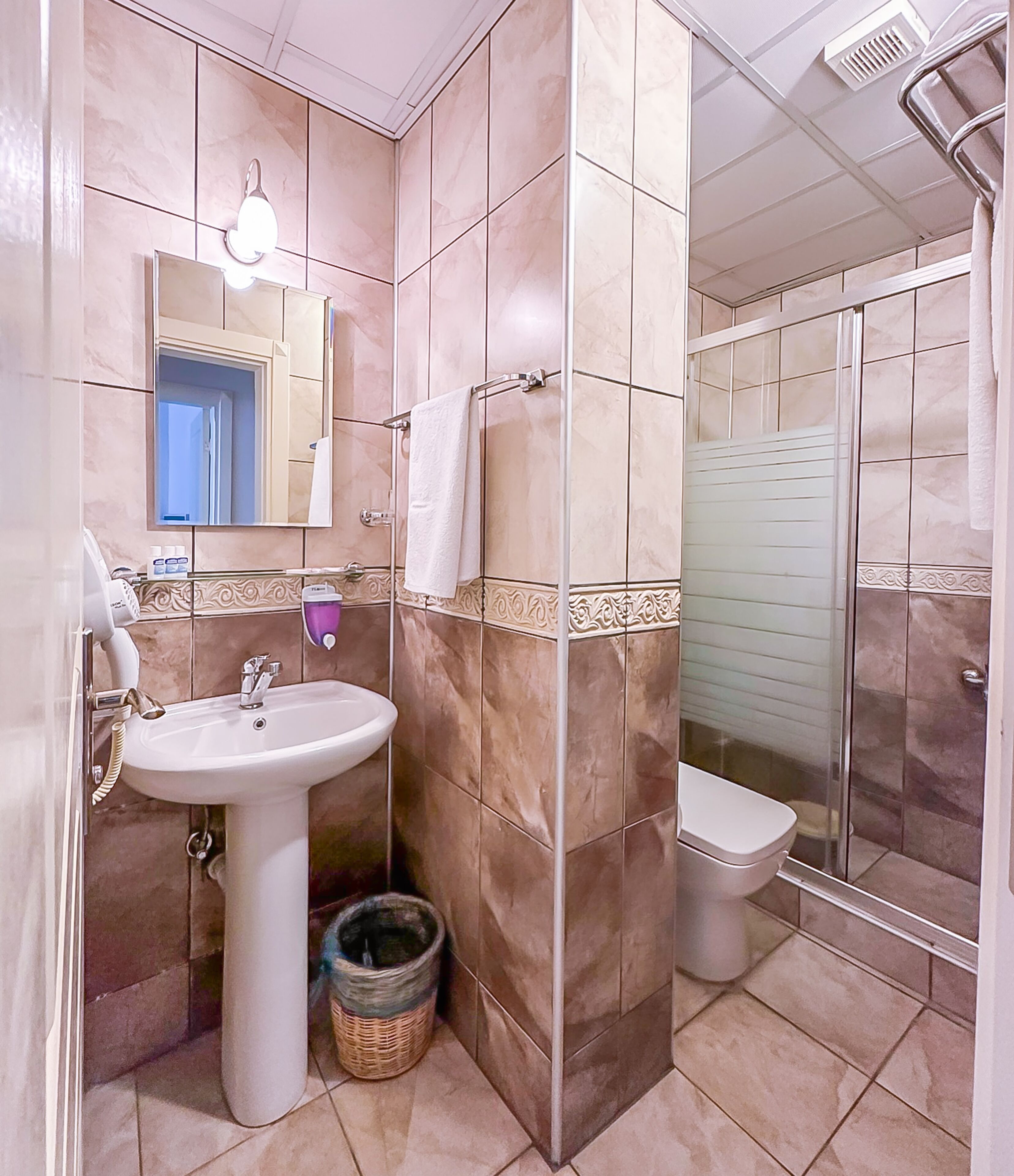 Abelia Hotel