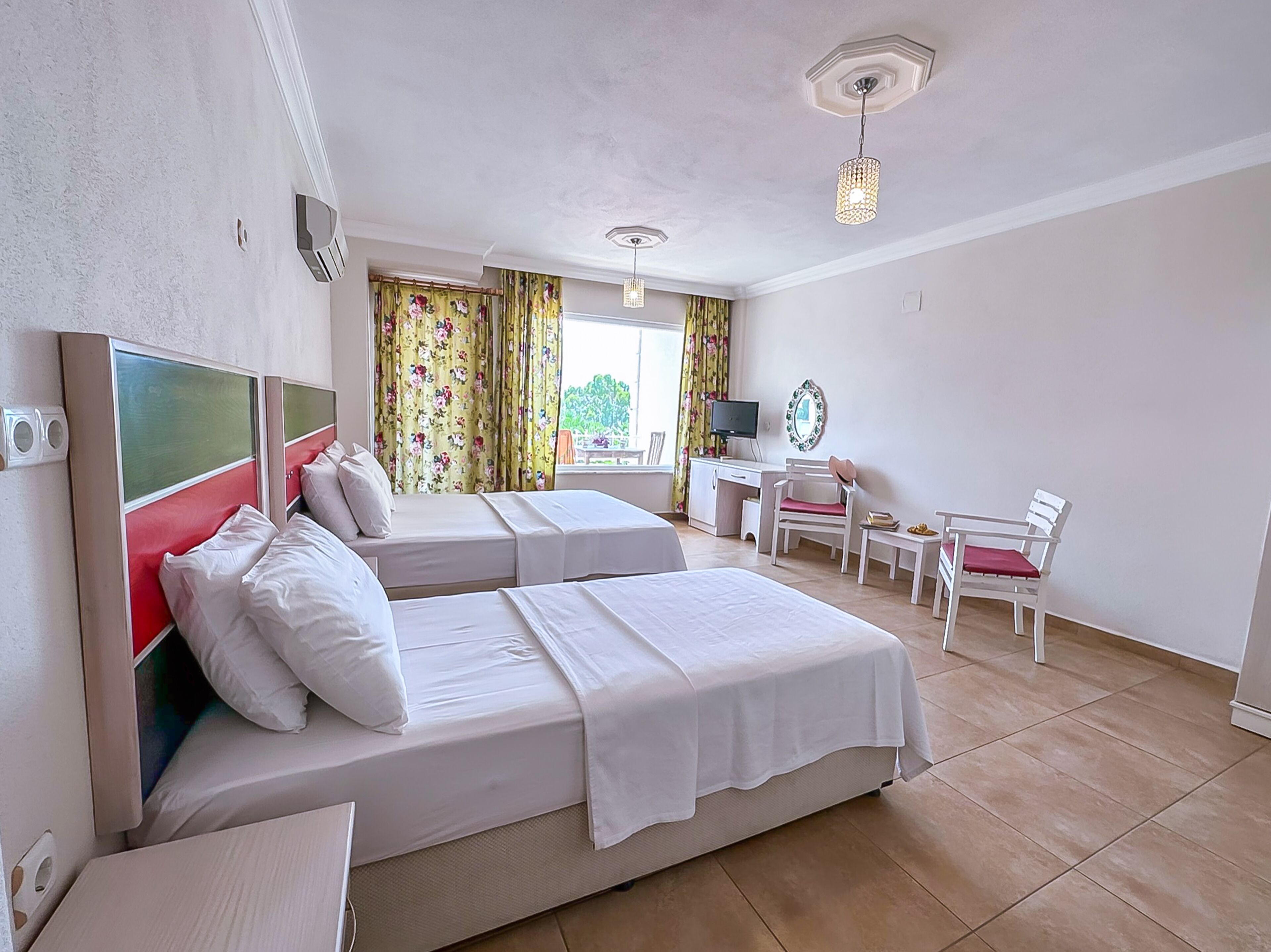 Abelia Hotel