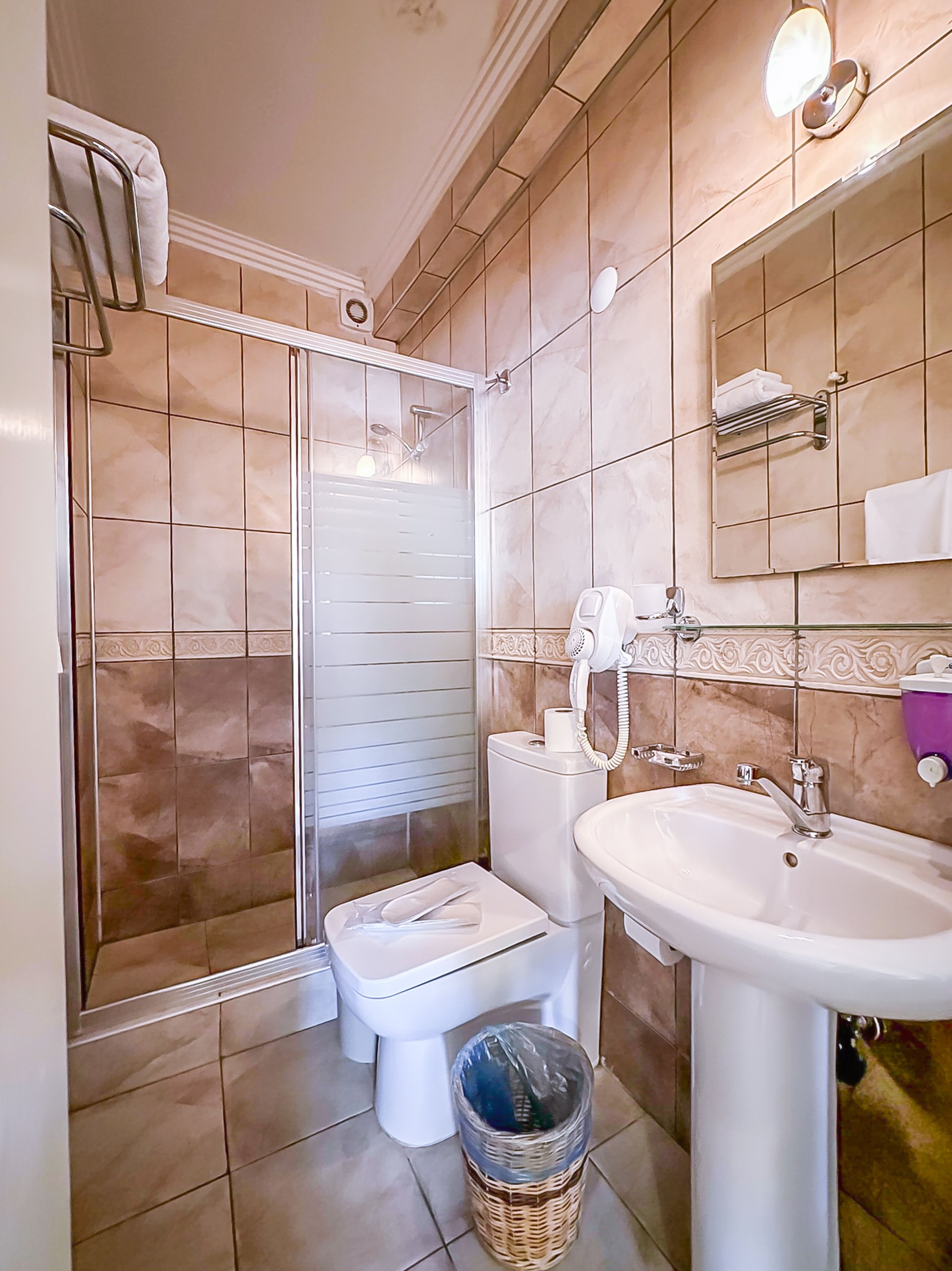 Abelia Hotel