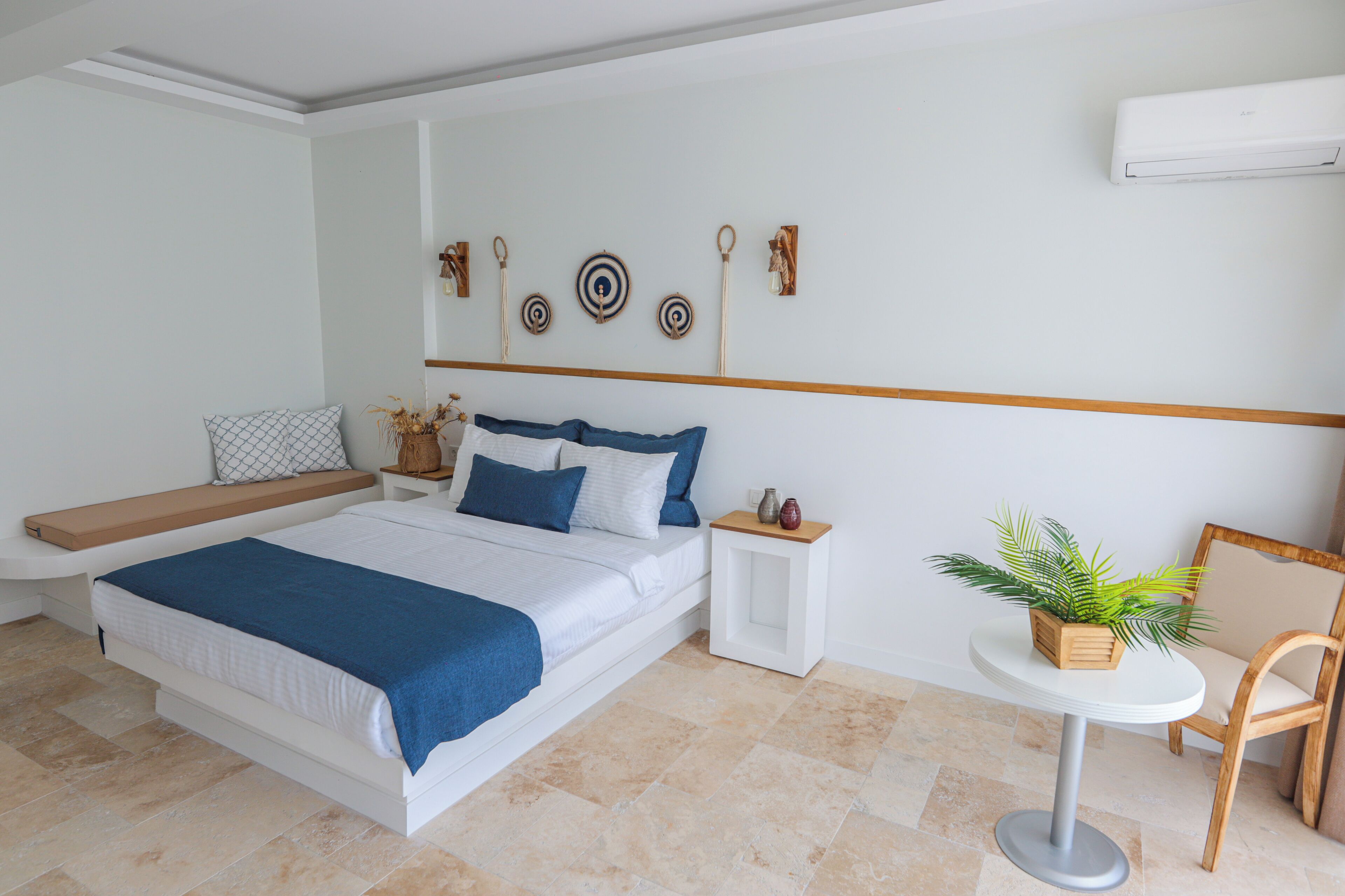 Ayvalik Mavi Çam Otel