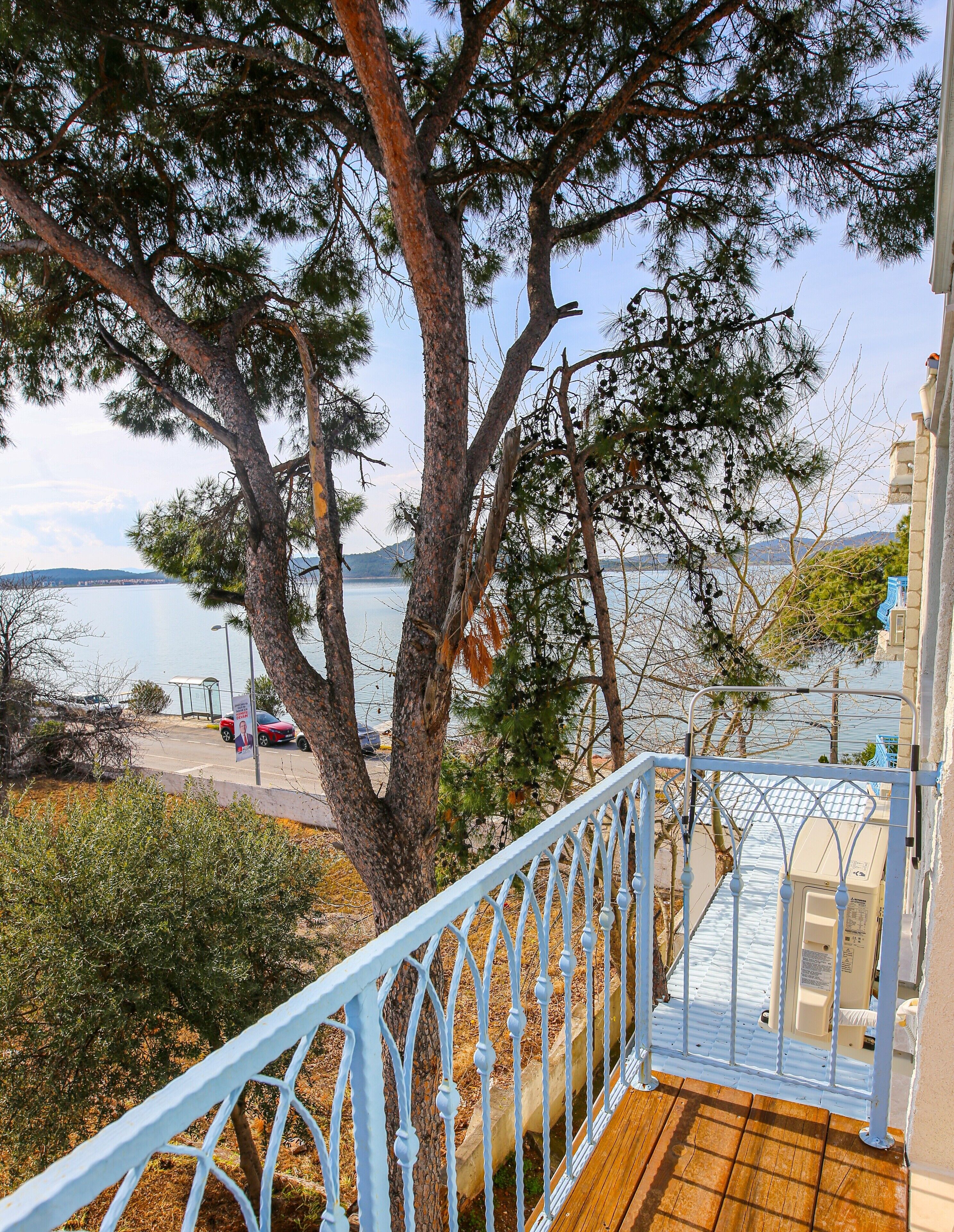 Ayvalik Mavi Çam Otel