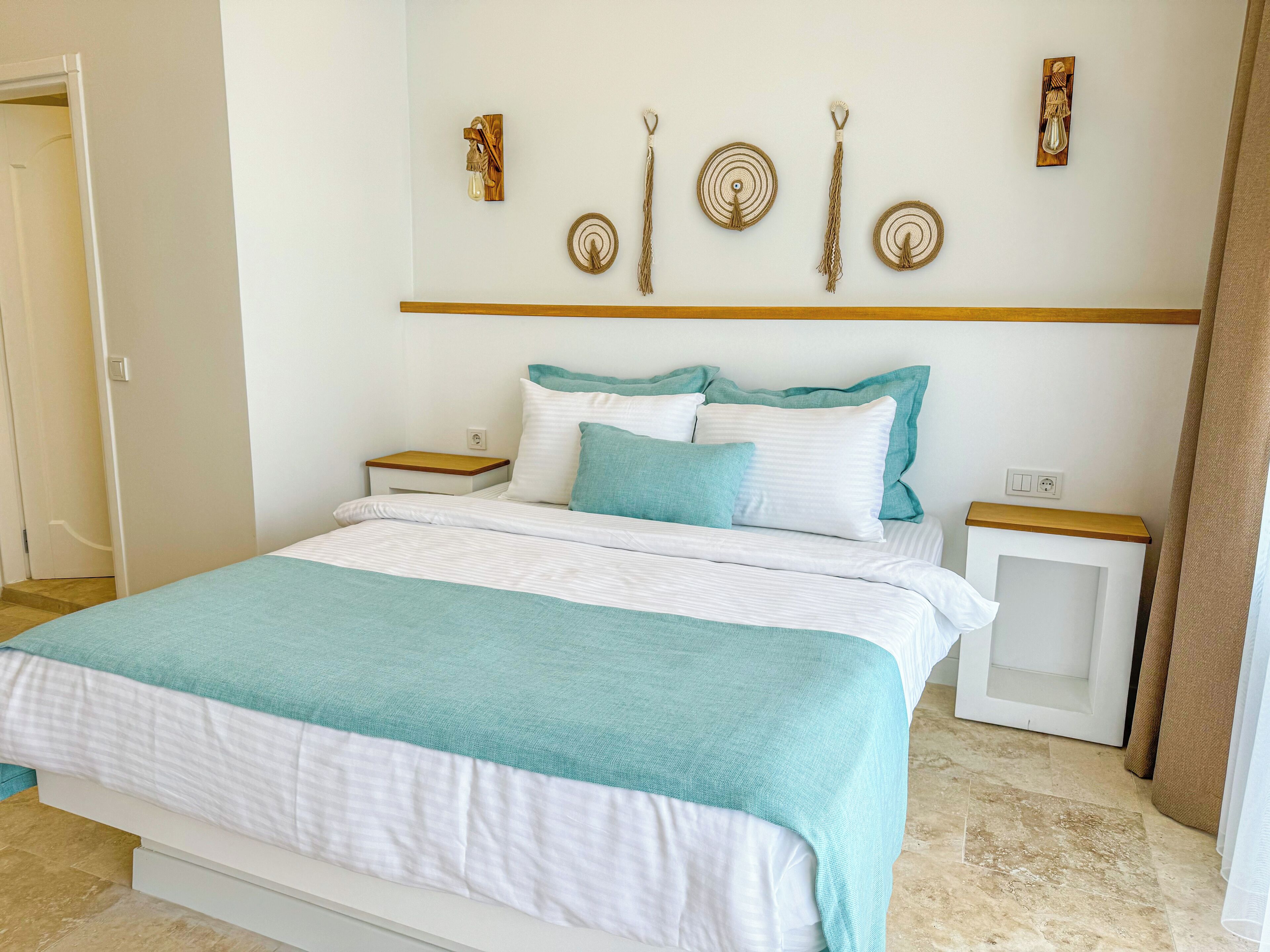 Ayvalik Mavi Çam Otel