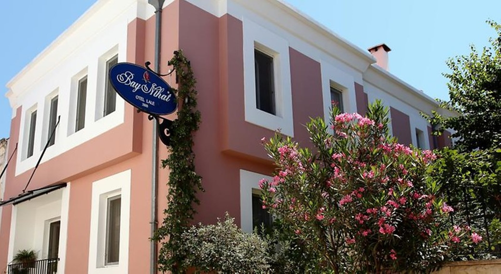 Bay Nihat Otel Lale