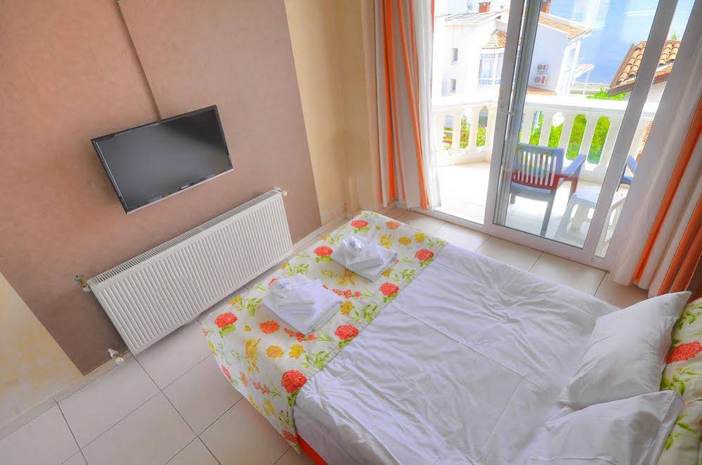 Cunda Hotel Ezer
