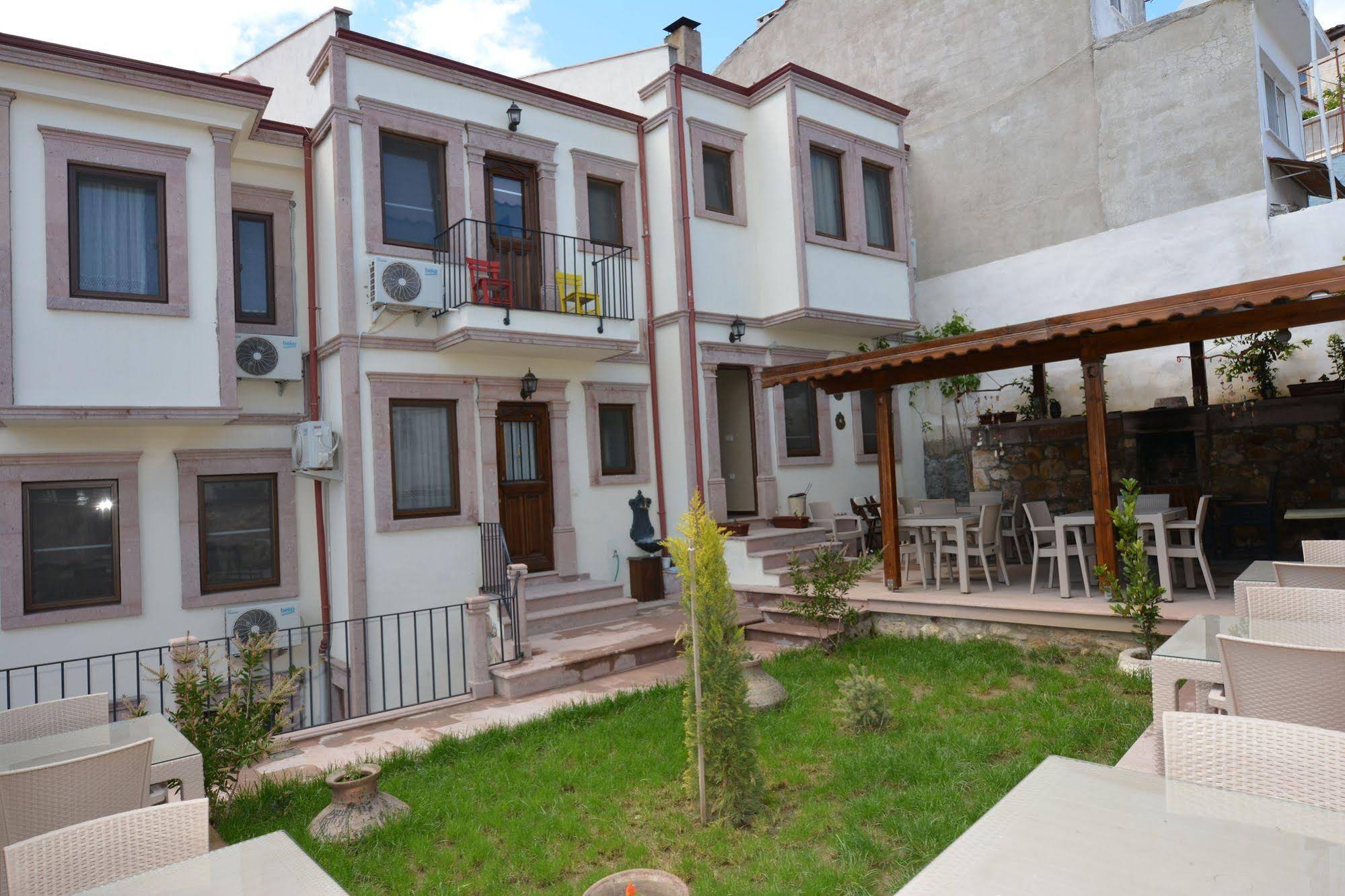 Hayriye Hanim Ege Otel