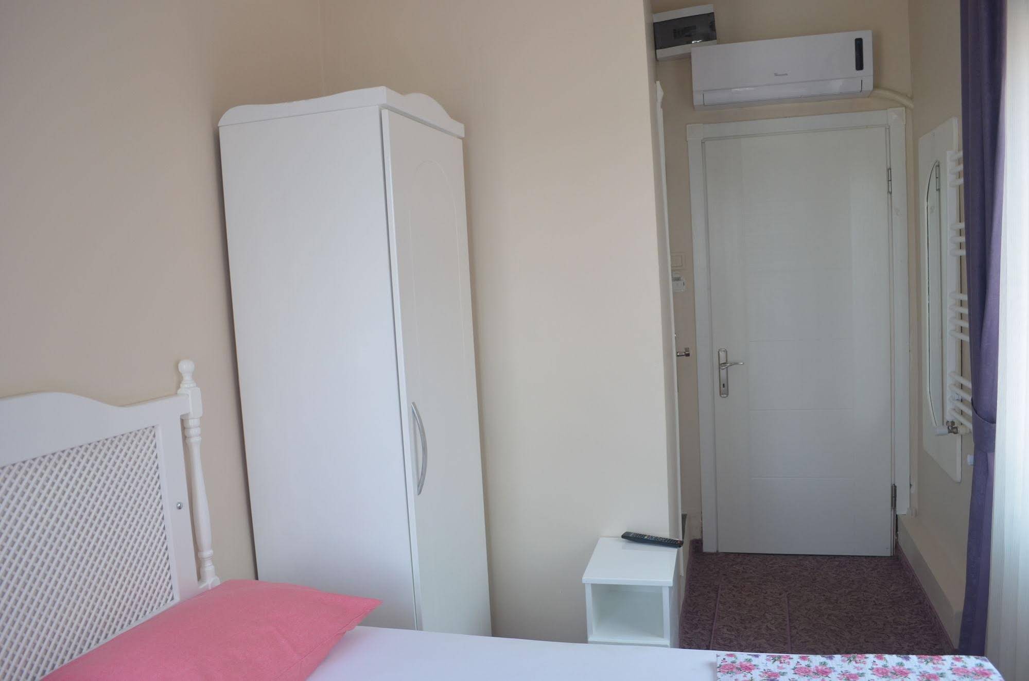 Kiyi Motel