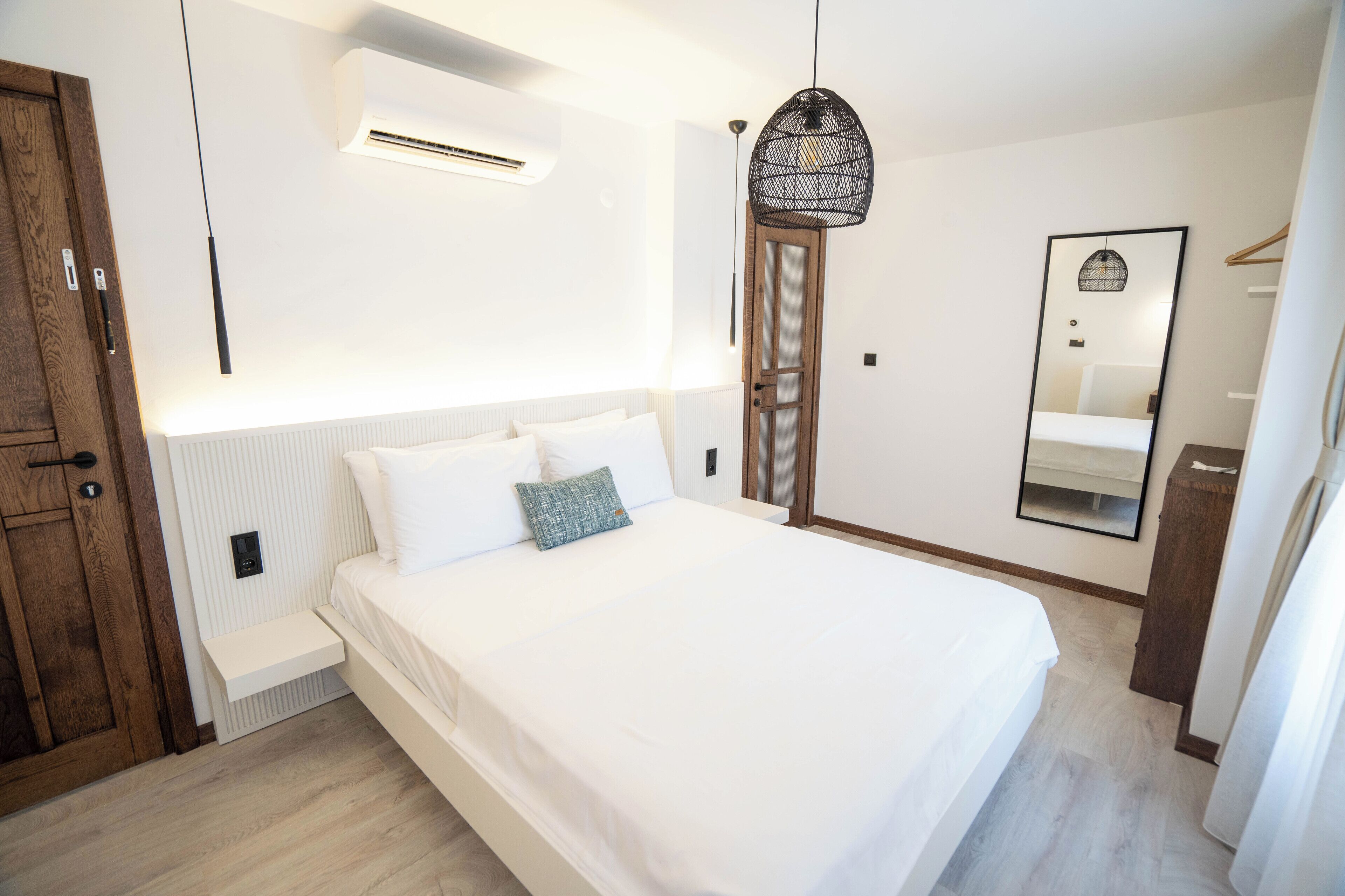 Lina Guest House