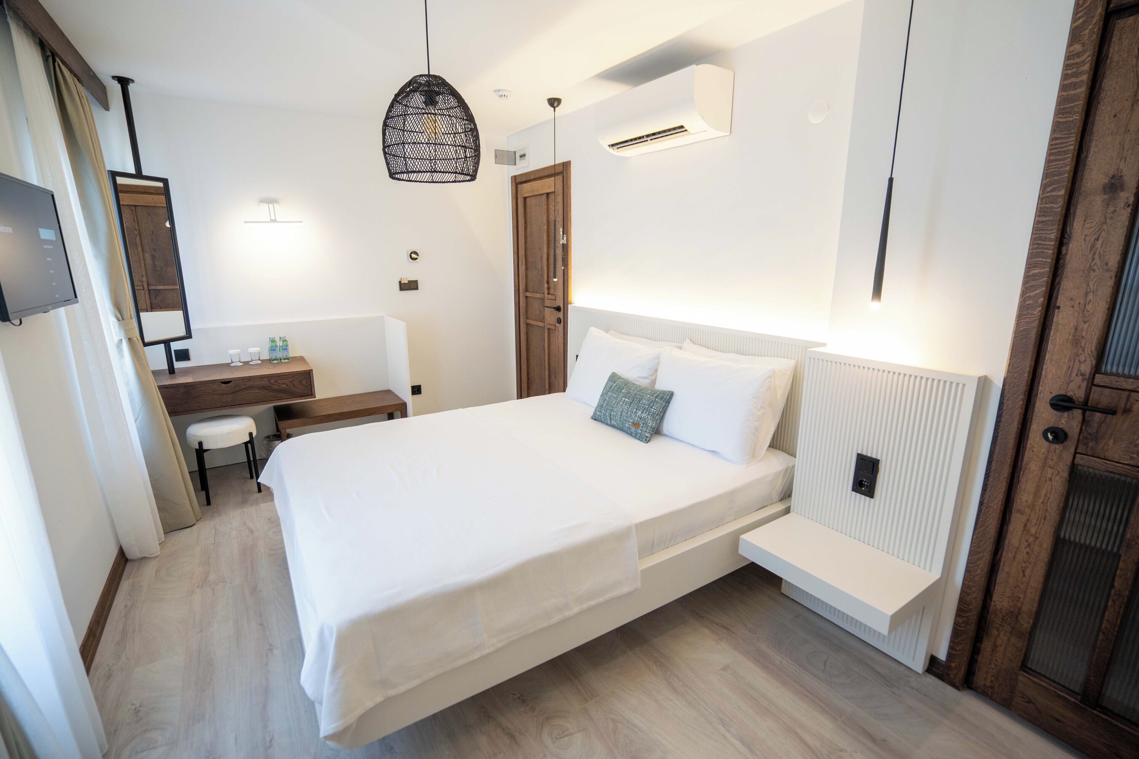 Lina Guest House