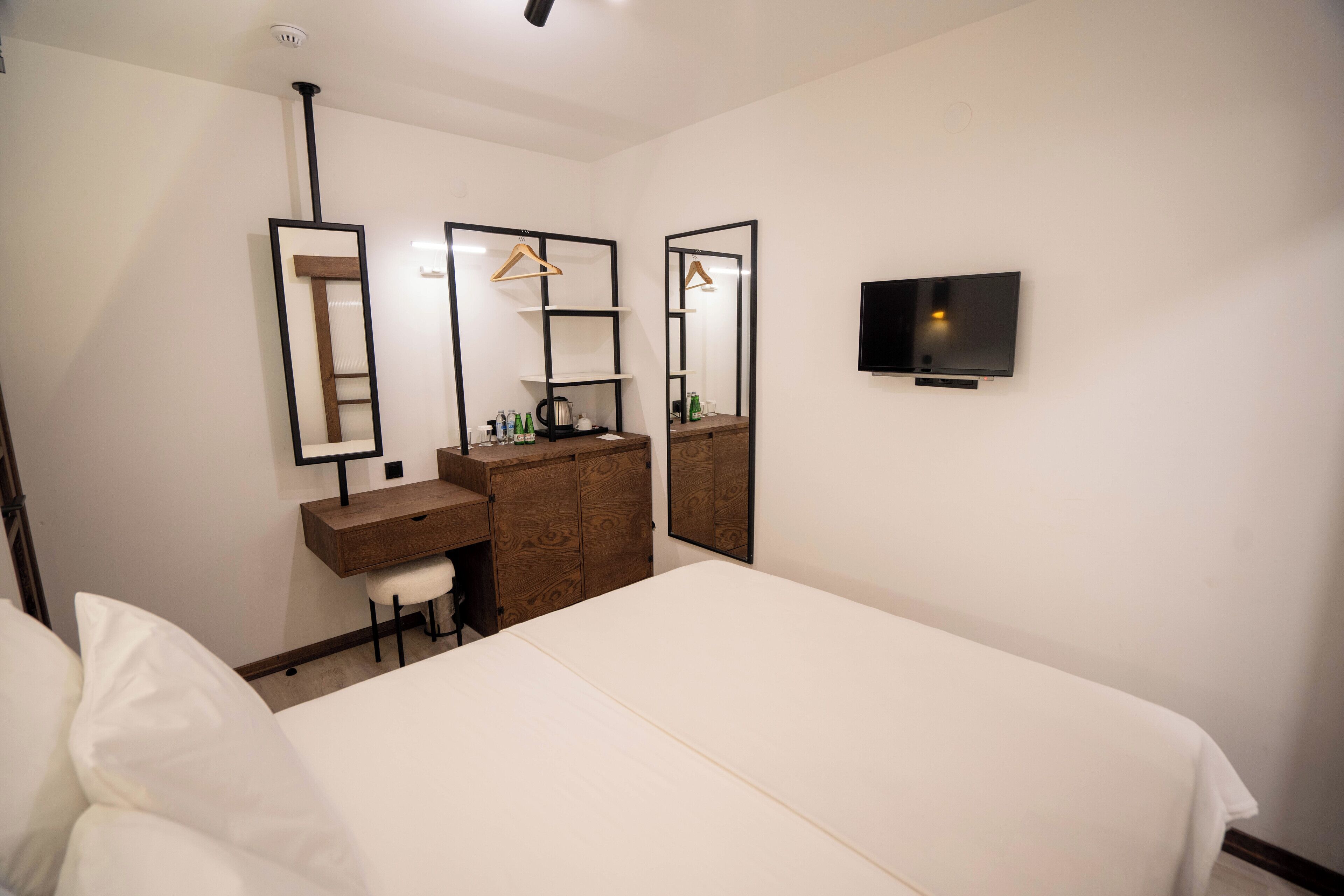 Lina Guest House