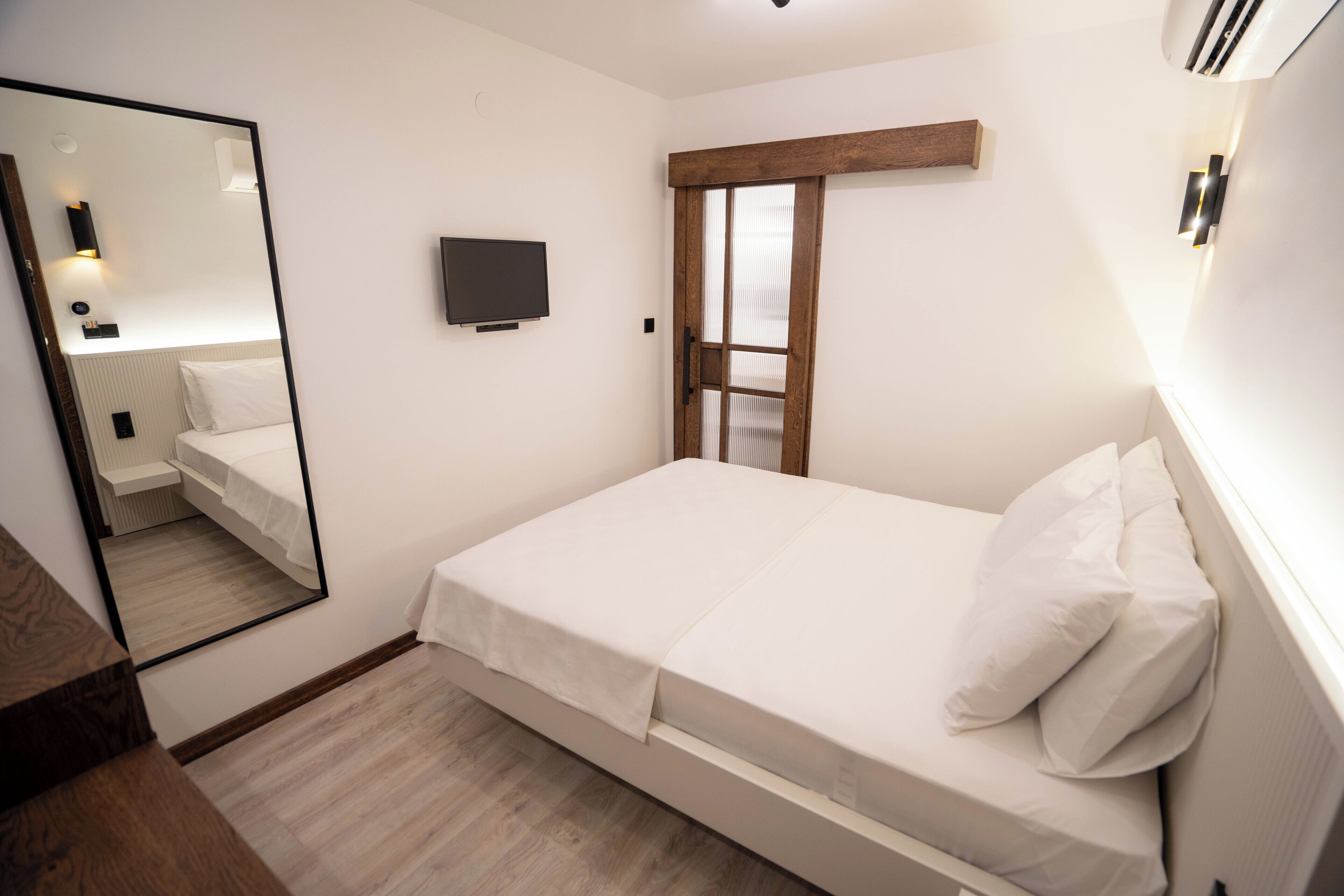 Lina Guest House