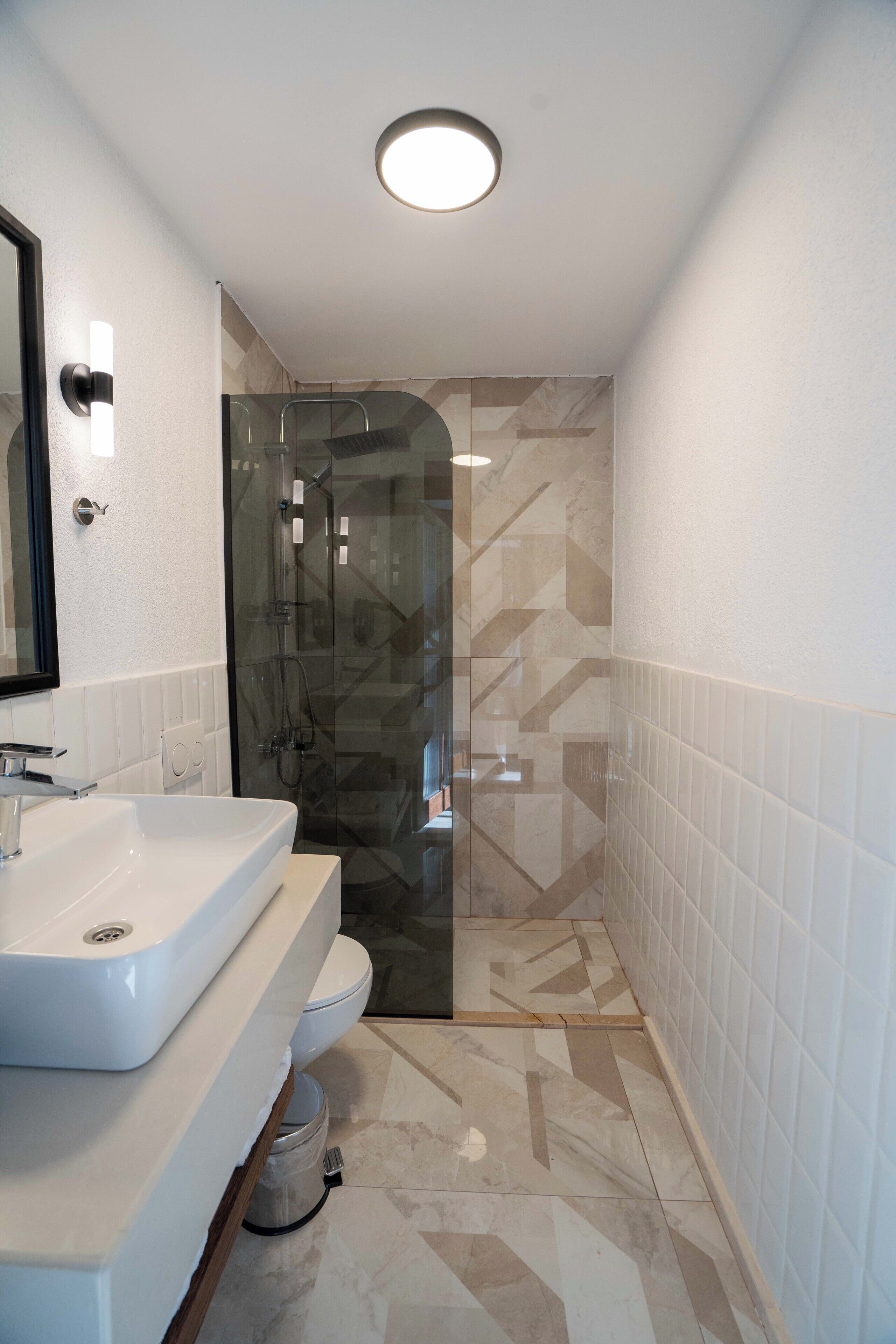 Lina Guest House