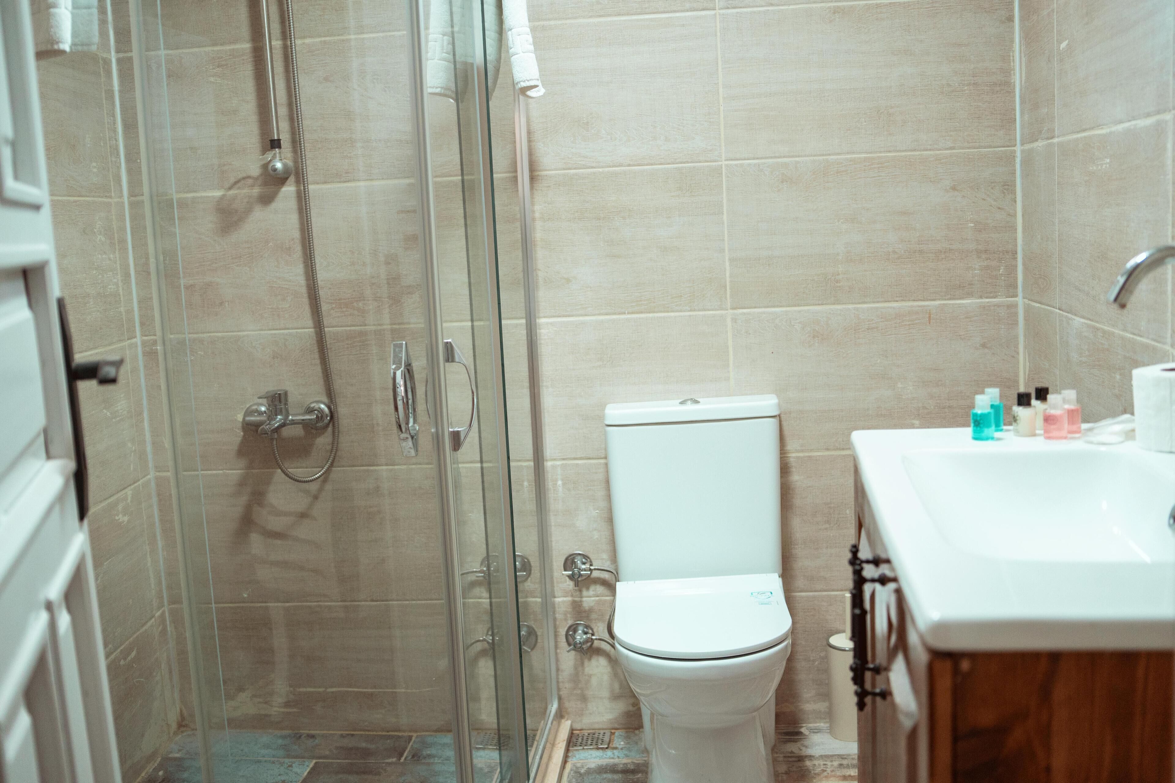 Qara Otel