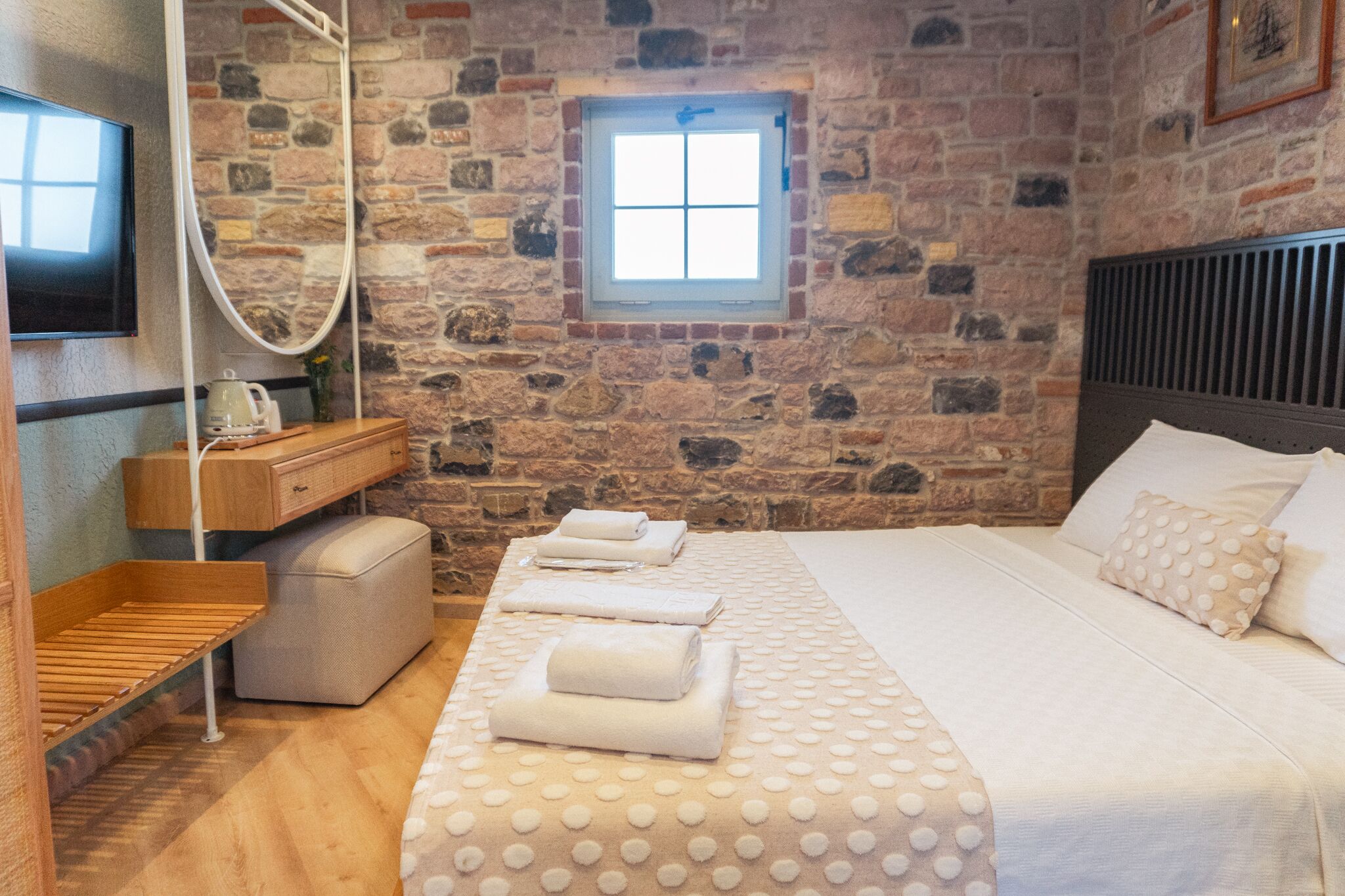Qara Otel