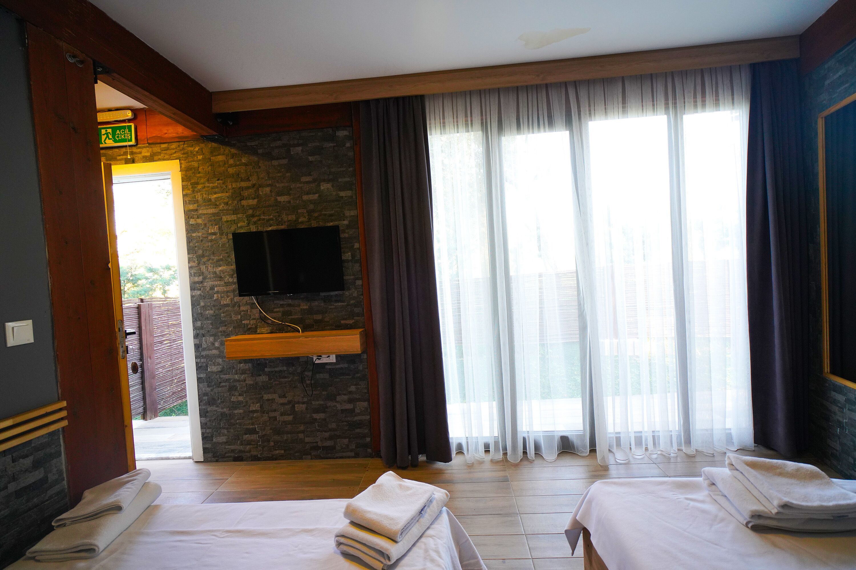 QCunda Otel and Restaurant