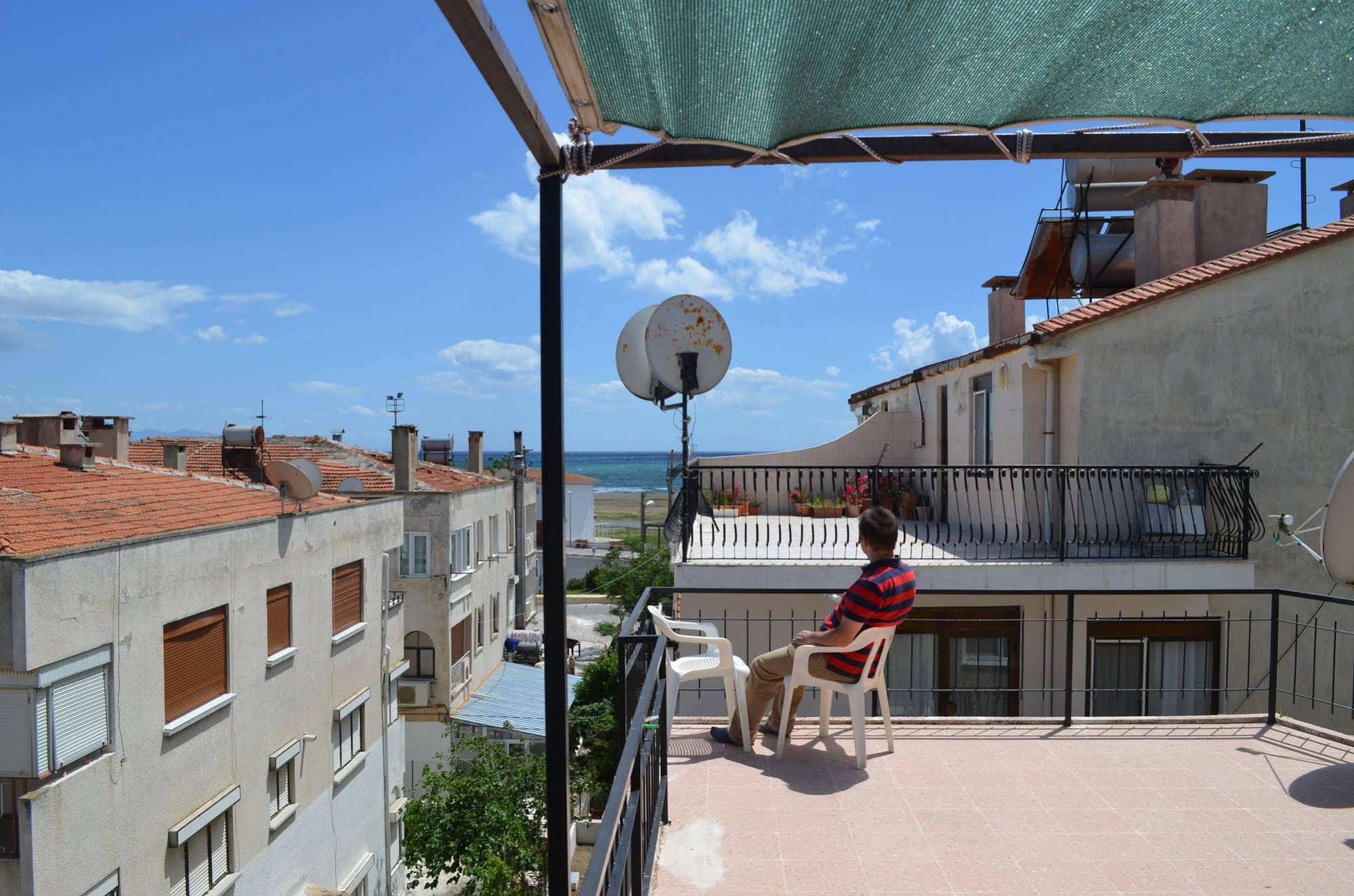 Yade Apart Pension