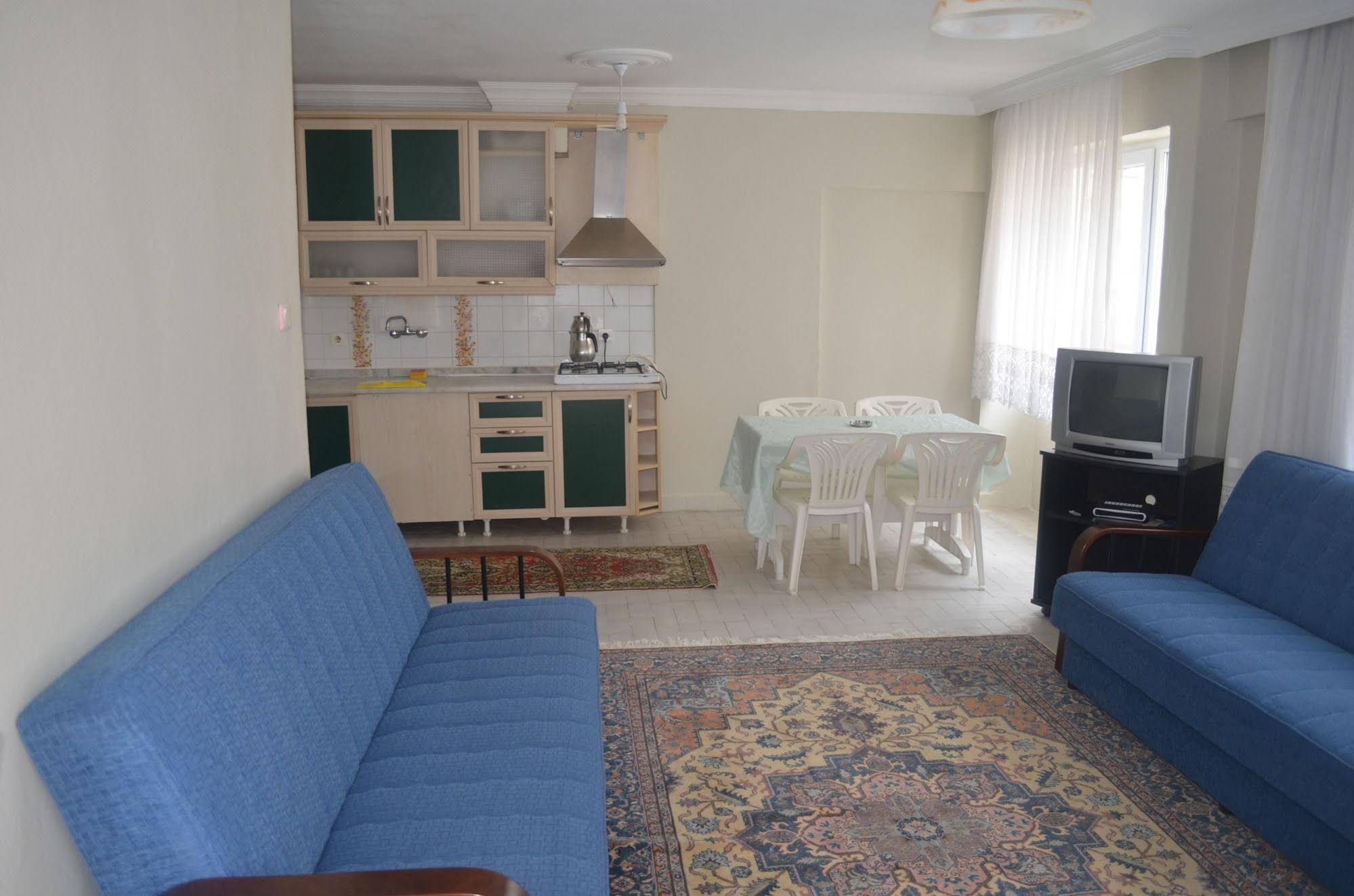 Yade Apart Pension