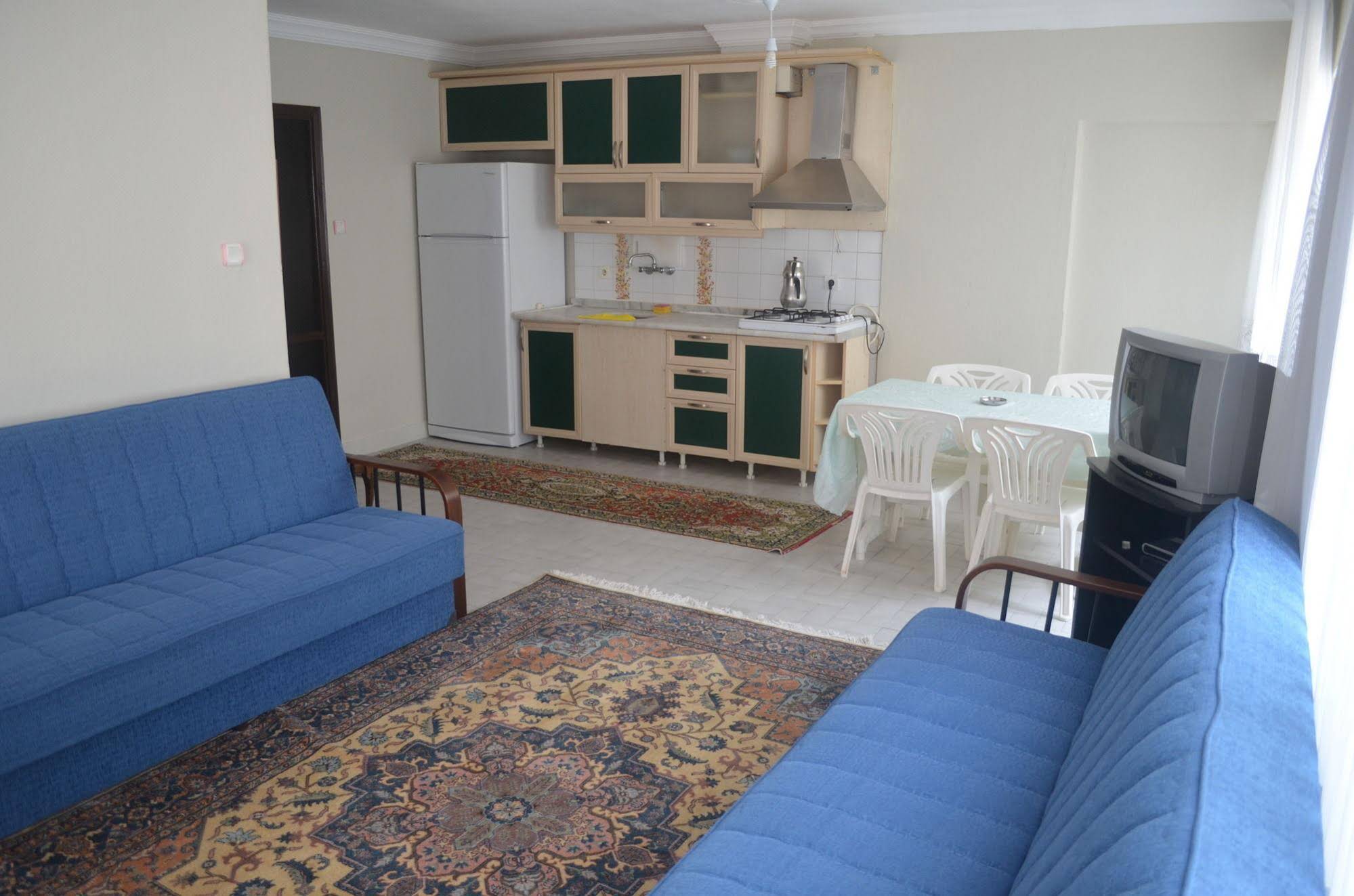 Yade Apart Pension