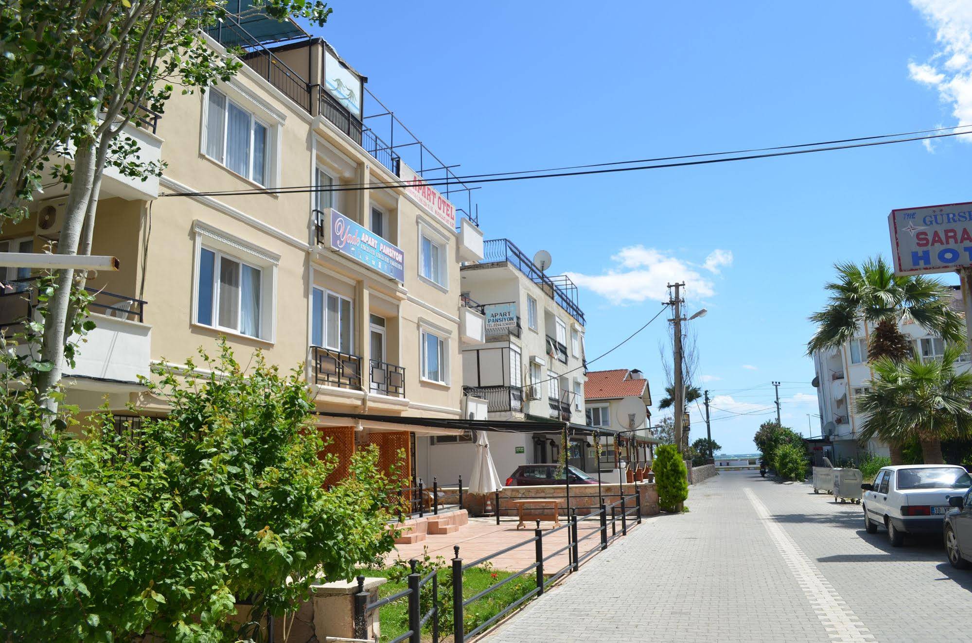 Yade Apart Pension