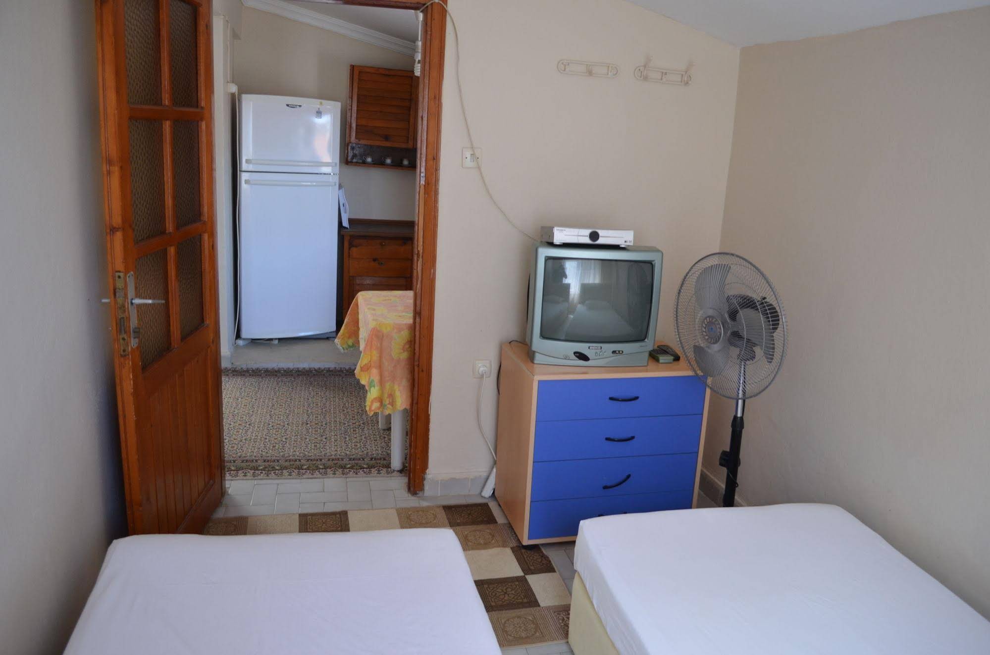 Yade Apart Pension