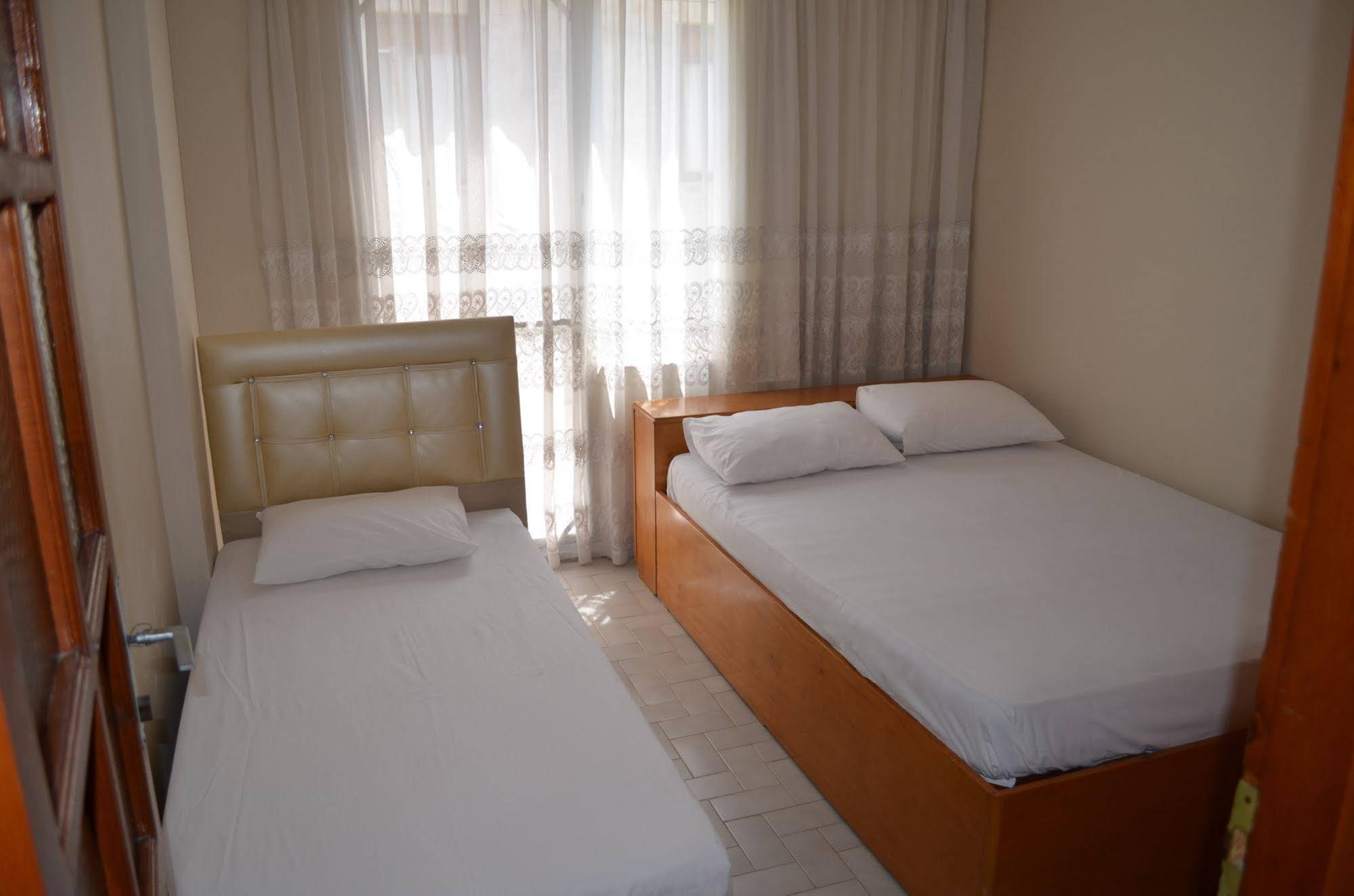 Yade Apart Pension