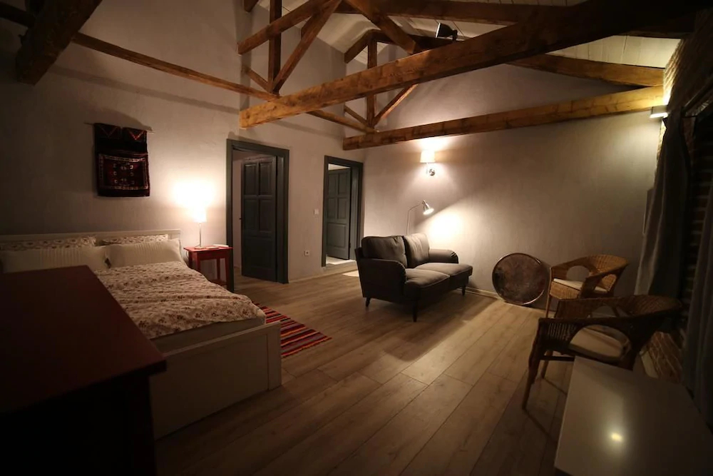 Attalos Suites Hotel